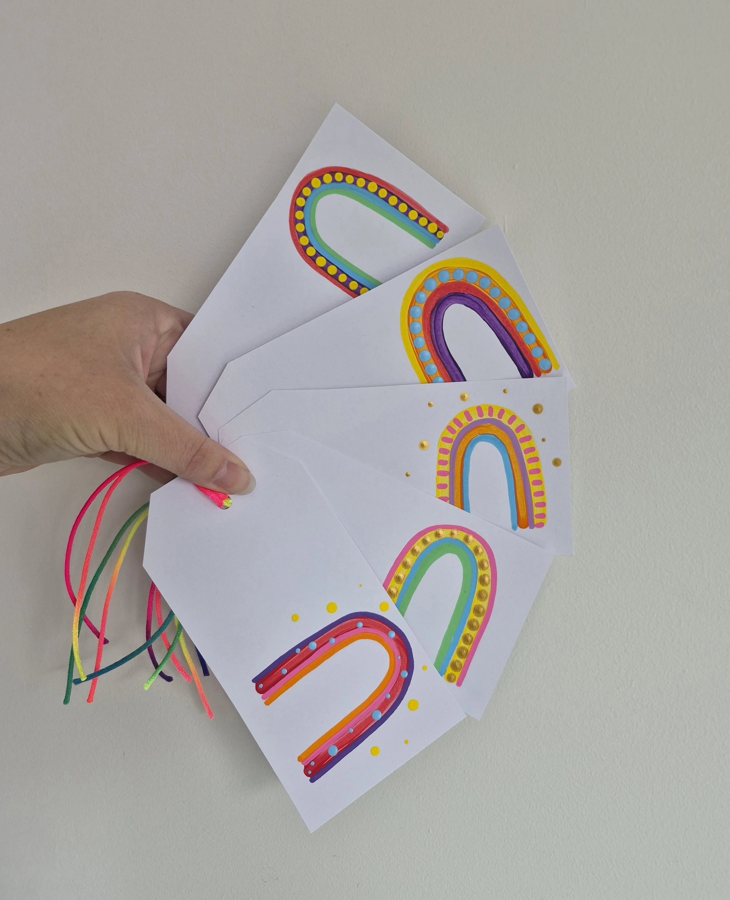 5 x RAINBOW TAGS