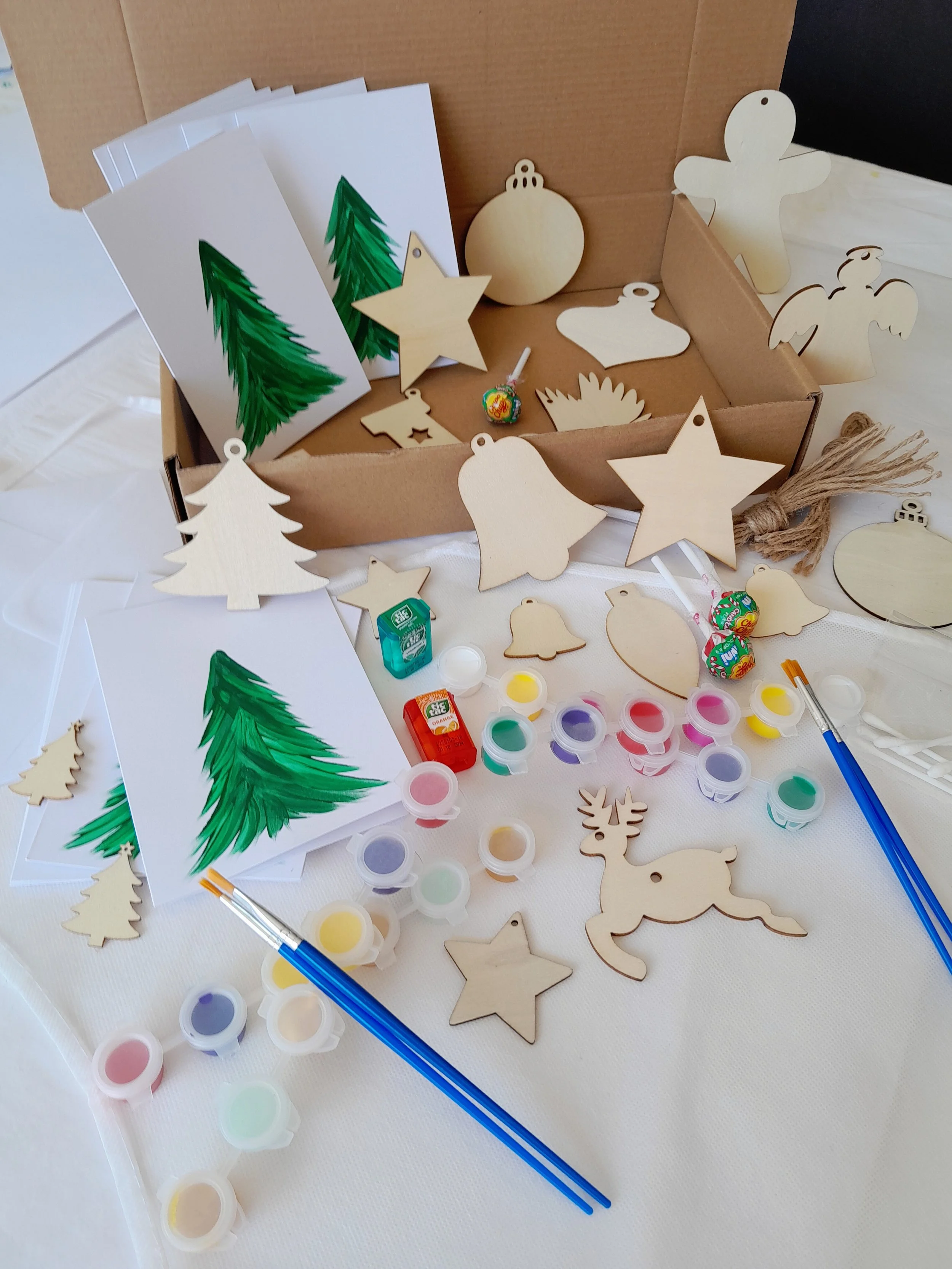 LITTLE ARTIST - BIG BOX OF CHRISTMAS FUN