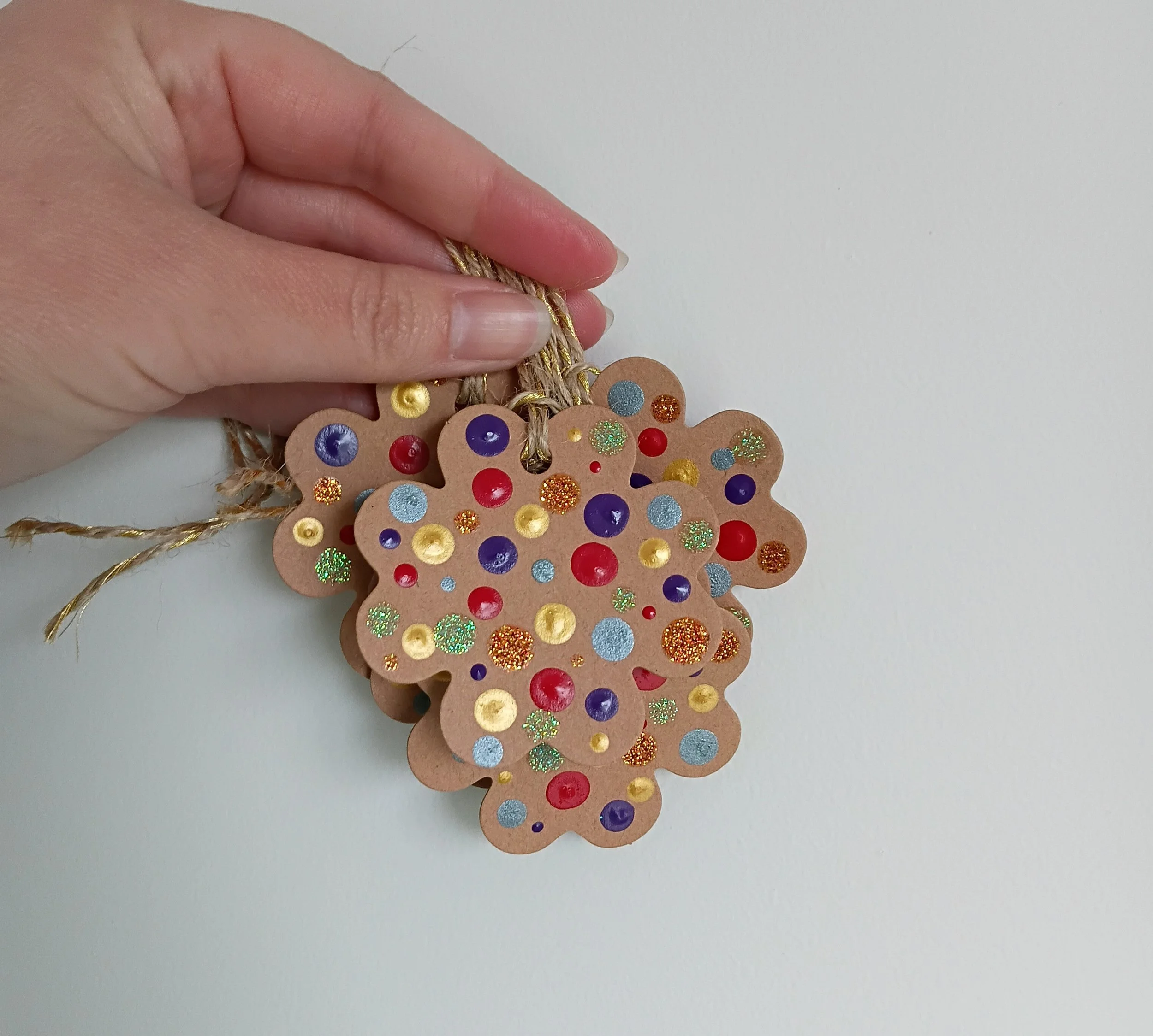 5 x MEDIUM FLOWERS (BROWN)