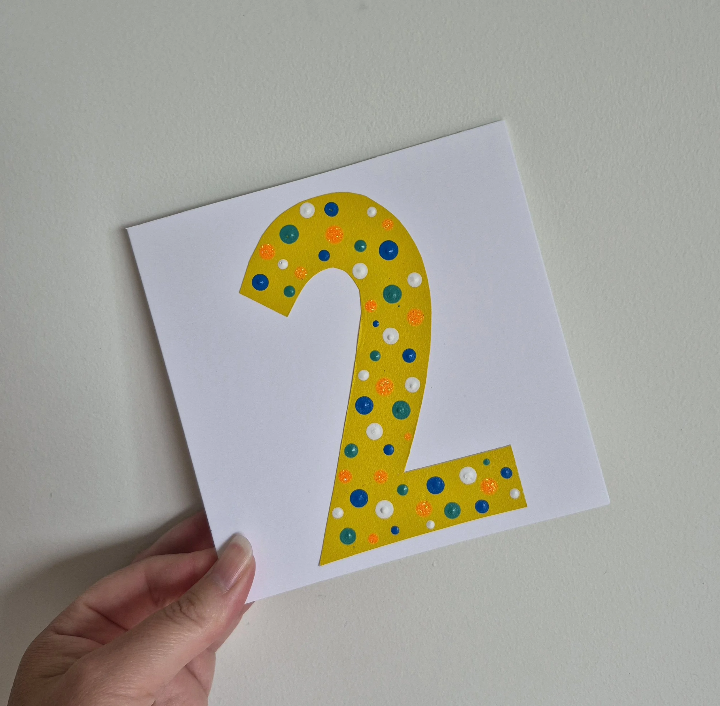 NUMBER CARD 2 - YELLOW