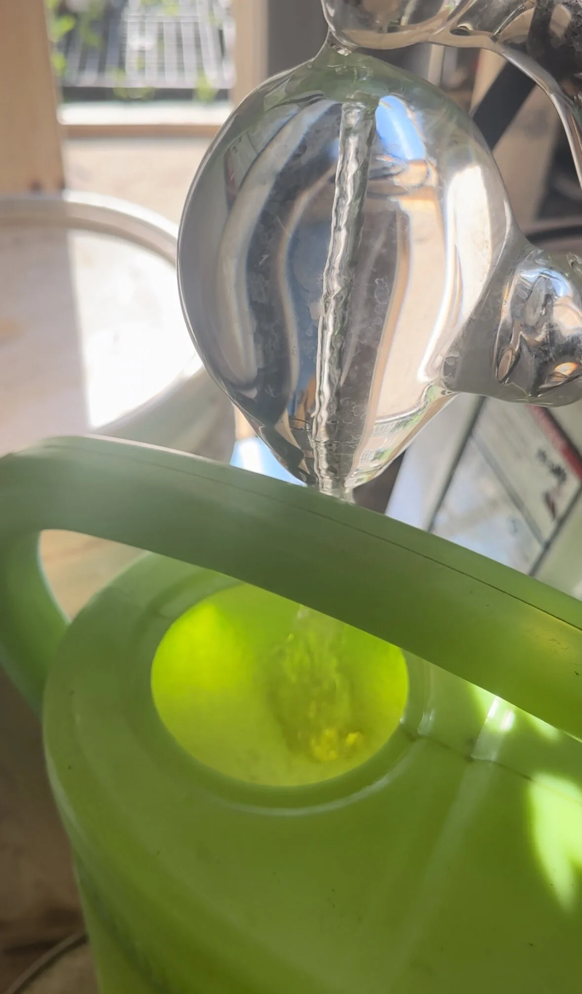 A298FA98-8371-407E-A934-70E41B145BC2