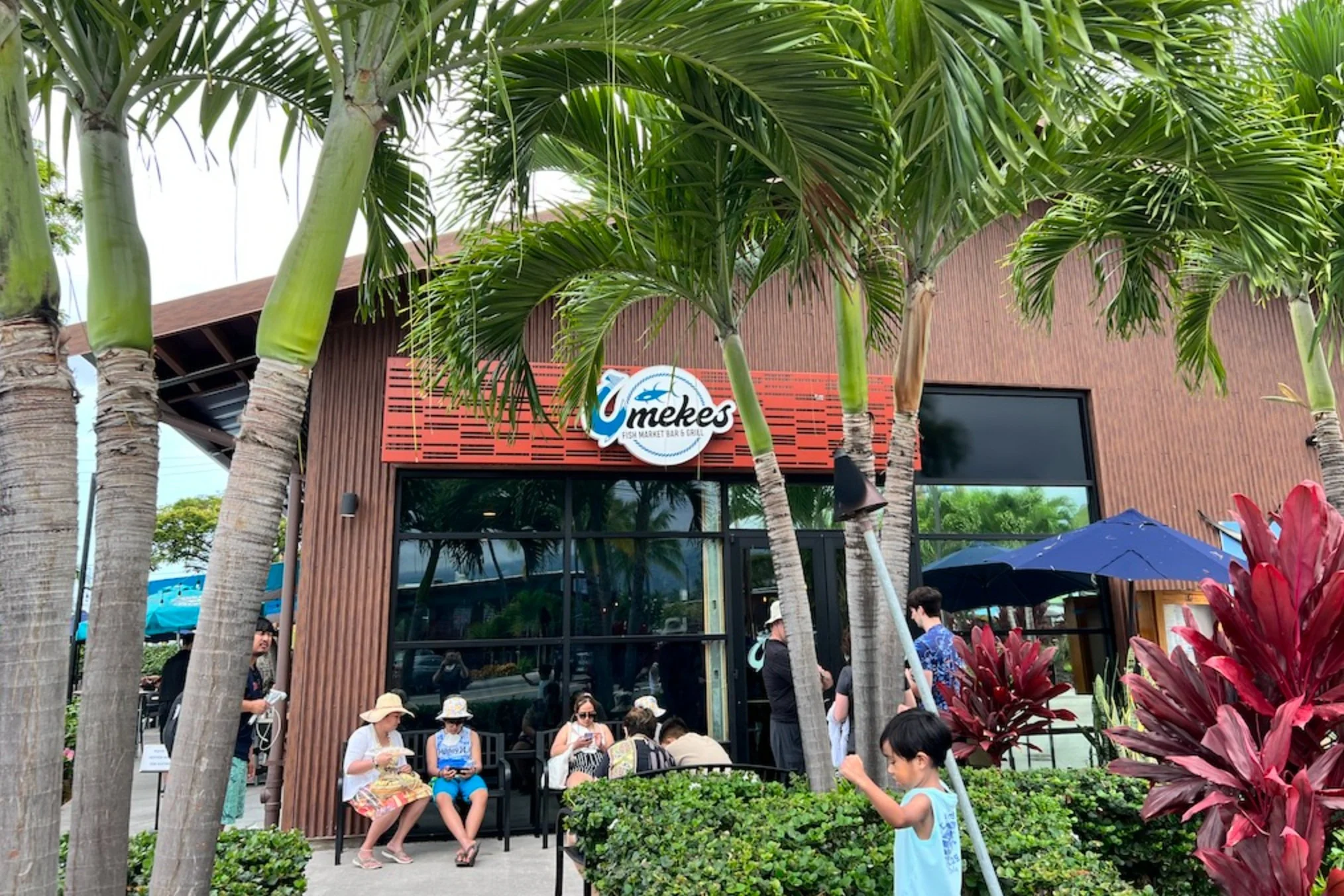 Umekes Fish Market Bar & Grill