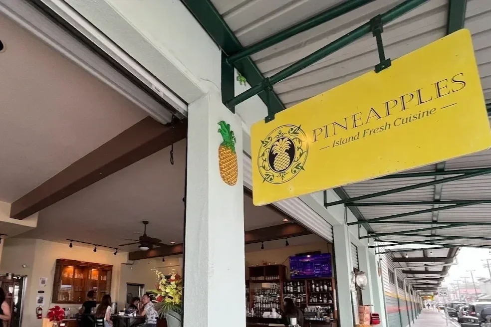 Pineapples Island Fresh Cuisine