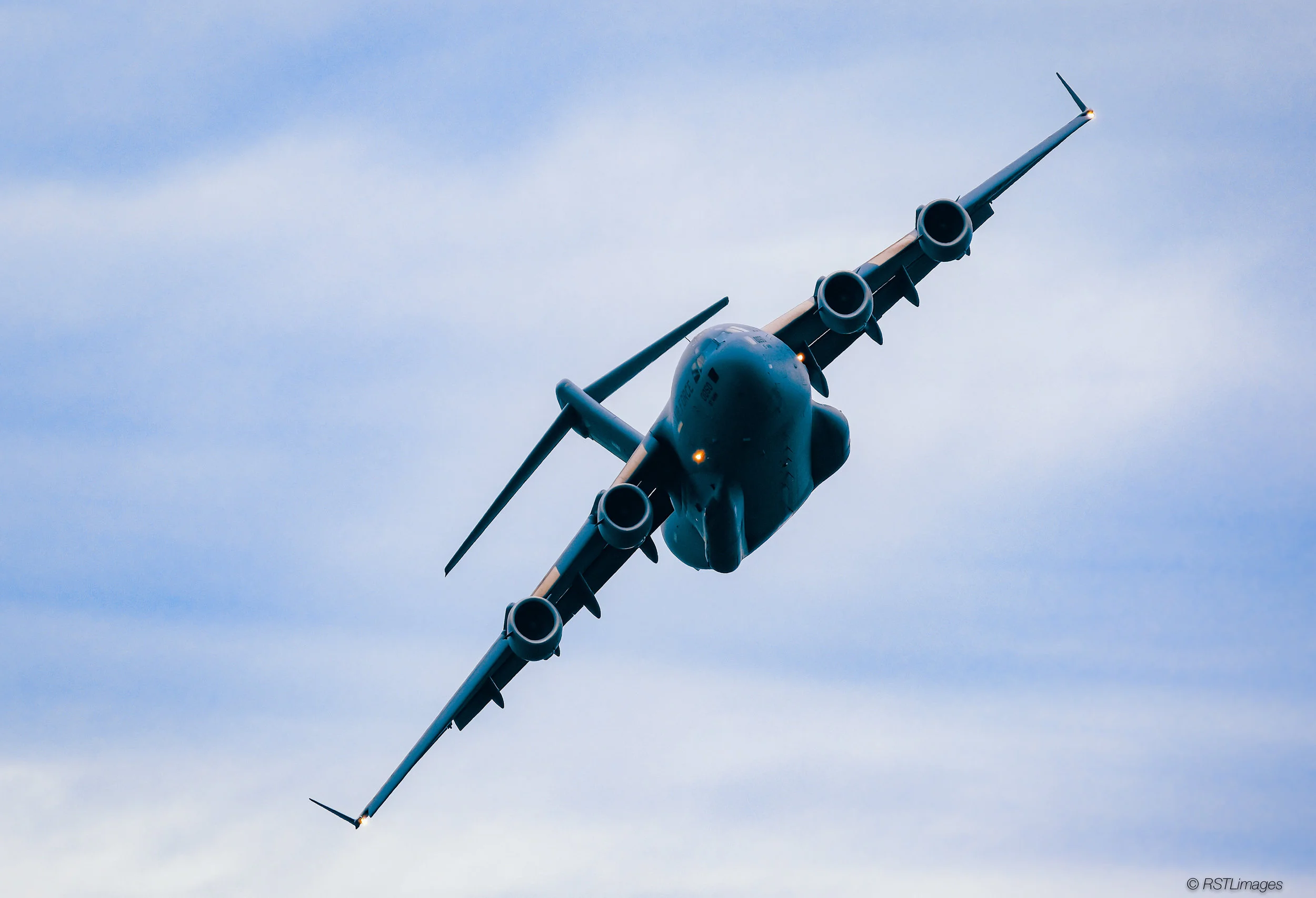 C17 Tight Bank FXT31413-WM.jpg