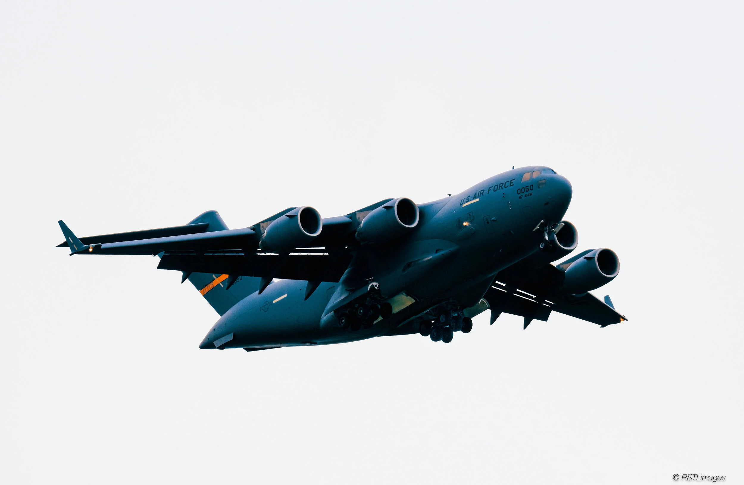 C17 Fly-By Bronzer FXT31344-Edit-2.jpg