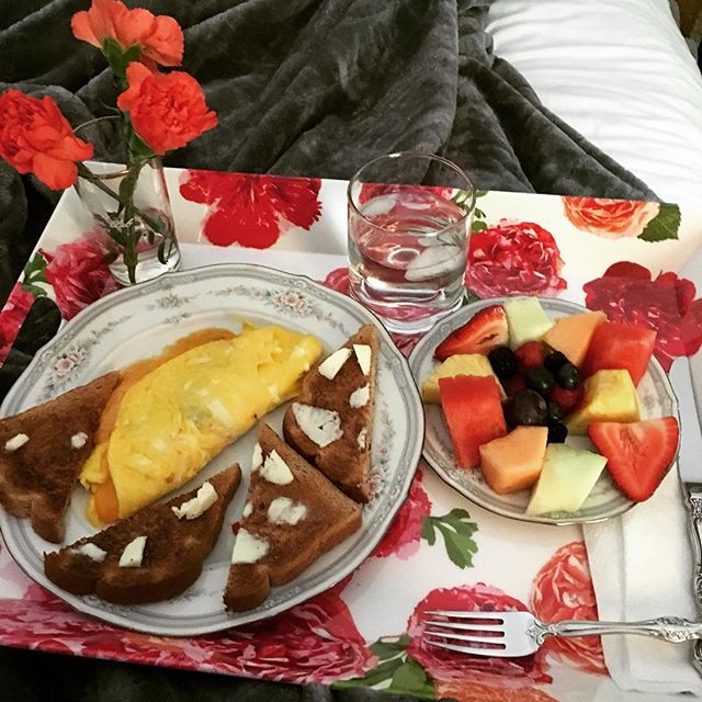 🚨 New blog post 🚨 in honor of all the mothers who GET IT DONE! 👊 It&rsquo;s never easy but we wouldn&rsquo;t change a thing. 💐Happy Mother&rsquo;s Day! 💐  #mothersday #kids #breakfast #treatyoself #norestdays #nodaysoff #whoruntheworld #shoperon