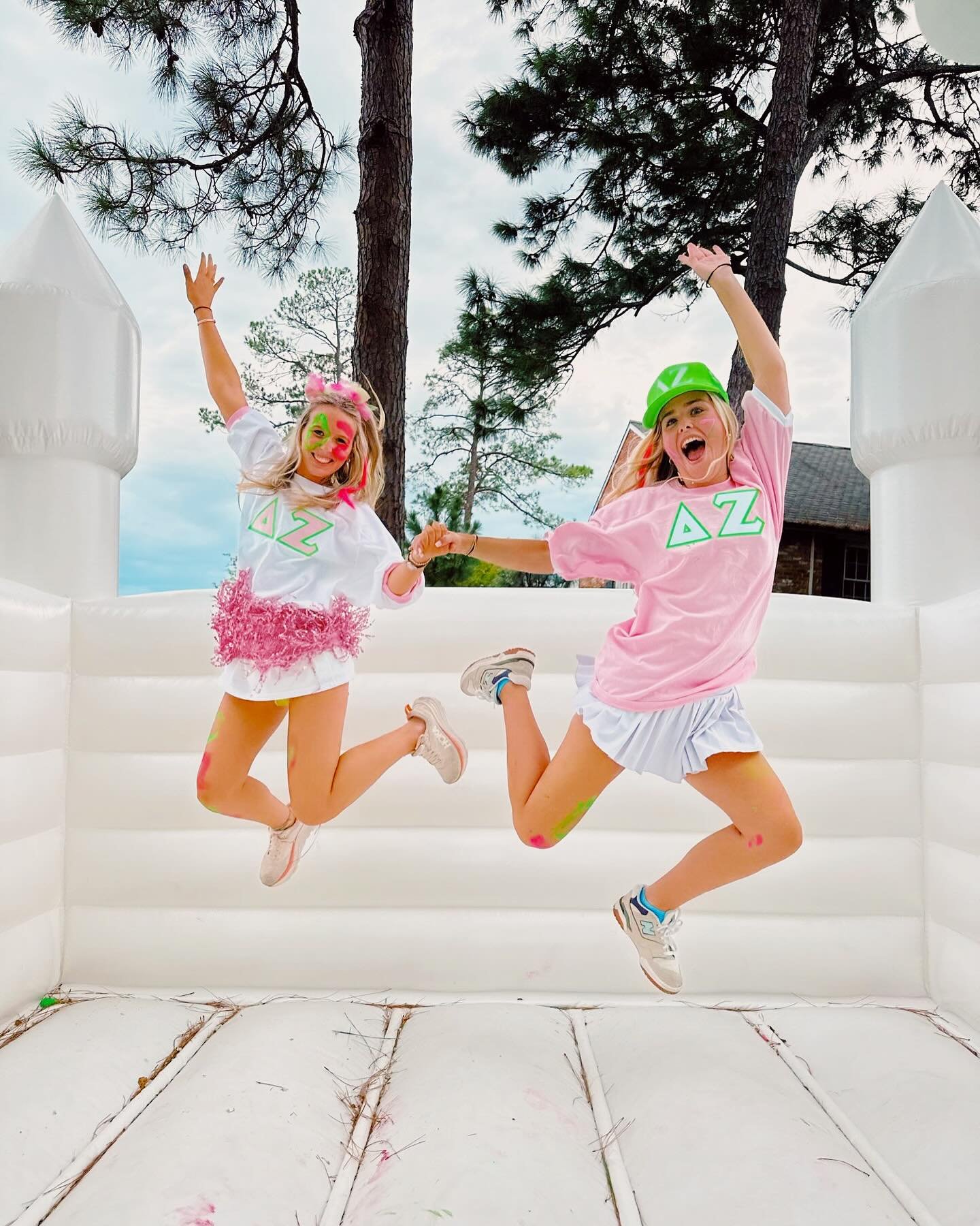 100 DAYS TILL BID DAY!!!!💗💚 Register for recruitment at the link in our bio!!!

#dz #deltazeta #lsudz #lsu