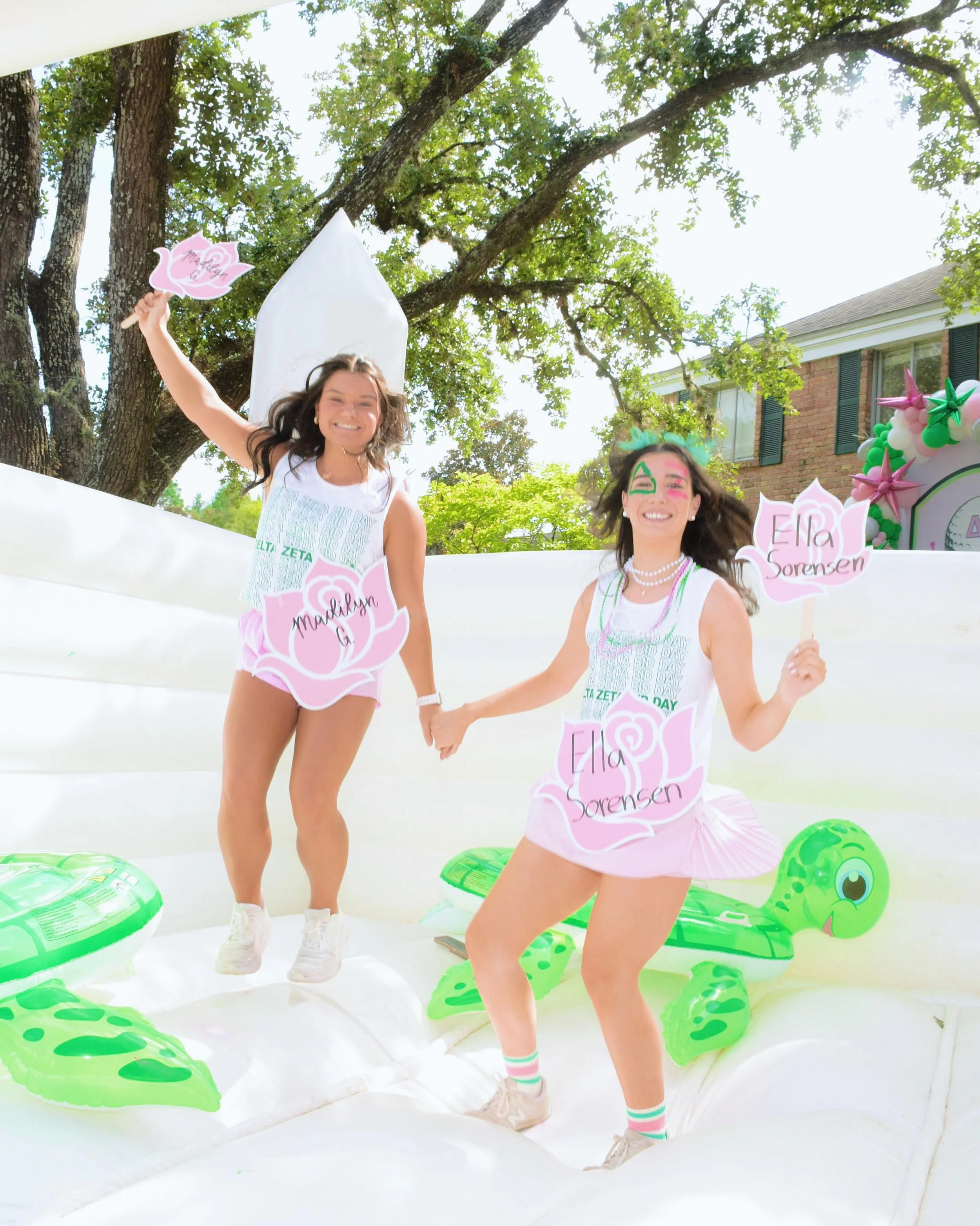 Meet Exec Monday with Ava Buquoi, our lovely House Manager

&ldquo;Hi!! My name is Ava and I am the House Manager! I am from New Orleans and I am majoring in Civil Engineering. My favorite thing about Delta Zeta is the friendships I have made! I have