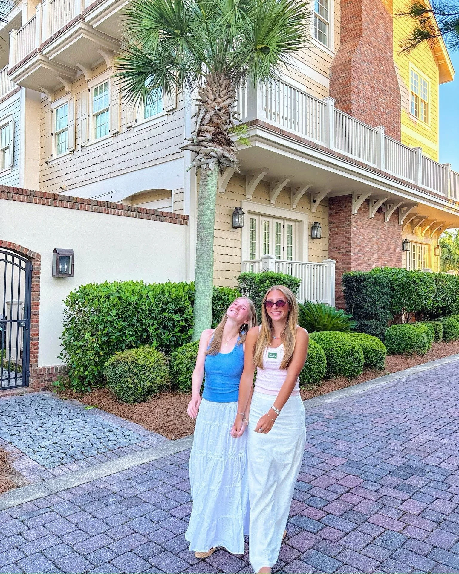 Sunday Stroll🌤️🌿🌸

#deltazeta #dz #lsu #DKZ #summer
