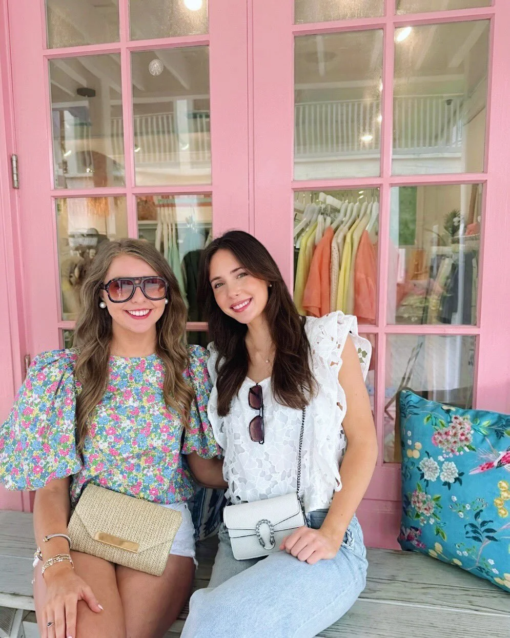 Happy National Sisters Day to our sisters by chance &amp; by choice!!👯&zwj;♀️💗💫

#deltazeta #dz #lsu #DKZ #sisters