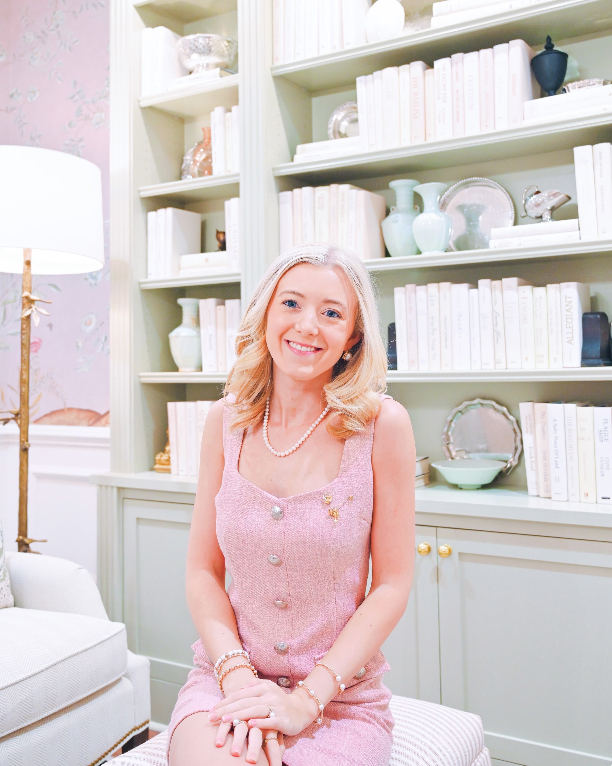 #MEETEXECMONDAY with our amazing Chapter President, Eliska McMillen

&ldquo;Hi!!! 💓My name is Eliska McMillen and I have the honor of serving as Delta Zeta Sigma&rsquo;s Chapter President! I am from Baton Rouge, LA, and majoring in Business with a m