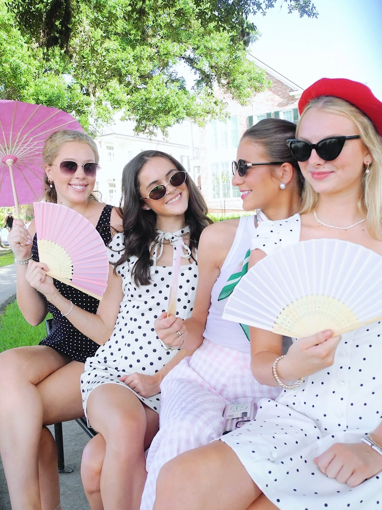 La Vie En Rose!! We can&rsquo;t wait for PC &lsquo;26 to say &ldquo;Oui&rdquo; to DZ!!!💗🎨💐

#deltazeta #dz #lsu #DKZ #lsurush