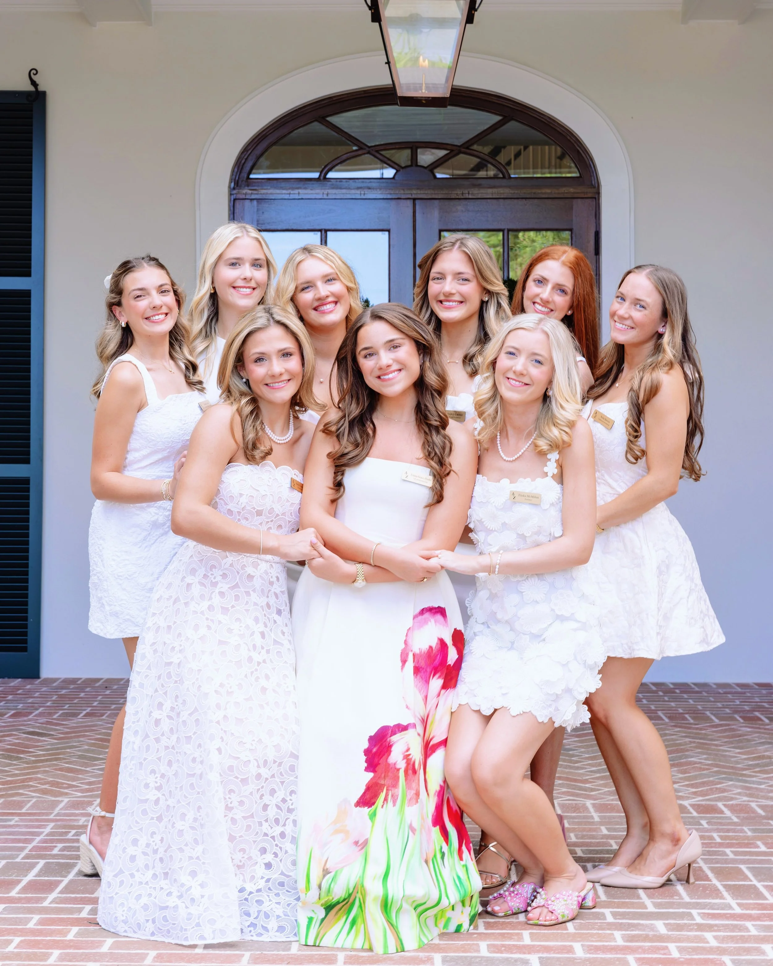 Find within the walls of this home a sisterhood inspired by the pursuit of everlasting friendship!!

#deltazeta #lsu #DKZ #dz #lsurush
