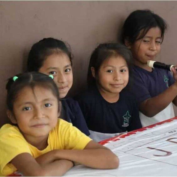 The founding family of Finca Dos Marias started a Non-profit organization called The Asturias Maldonado Foundation.
Mission: Advance a model PreK-13 school in which students graduate with employable skills, are self-reliant and contribute to the ec