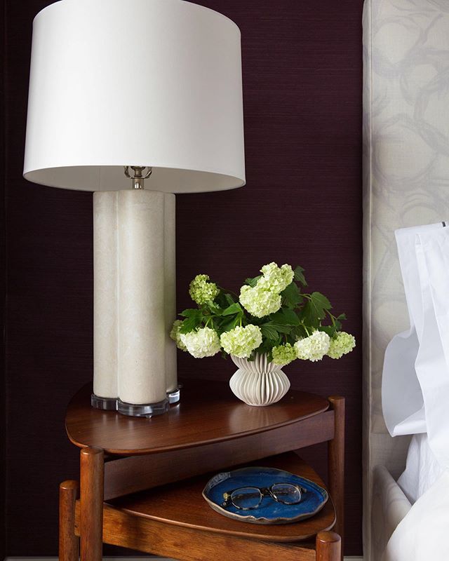 Finally made it to Friday!
Design @janabekdesign
Grasscloth @pacific_designs_intl
๐ธ @lindseabrown
#notyourgrandmaswallpaper #pacificdesignswallpaper #pacificdesignsgrasscloth #lovewallpaper #wallpaperlove #grassclothwallpaper #grasscloth #wallpaperisthenewblack #luxurywallpaper #designerwallpaper #wallpaperinspo #wallpaperdesign #wallpapershabby #wallpaperdecor #interior123 #interior_design #interiorsinspo #interiorstyling #designinspo #designinspiration #smmakelifebeautiful #bedroomdecor #bedroomdesign #masterbedroom #bedroomgoals #oneroomchallenge #bhghome #bhgorc #betterhomesandgardens #interior4all