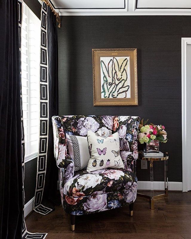 Wait...itโs Monday again?
Design @casavilora
Grasscloth @pacific_designs_intl
๐ธ @collscottphoto
#notyourgrandmaswallpaper #pacificdesignsgrasscloth #pacificdesignswallpaper #grasscloth #grassclothwallpaper #lovewallpaper #wallpaperlove #wallpaperisthenewblack #bedroomdesign #wallpaperinspo #wallpaperdesign #wallpapershabby #wallpaperdecor #interiordesign #design #interior123 #interior_design #interiorsinspo #interiorstyling #designinspo #designinspiration #smmakelifebeautiful #bedroomdecor #interior4all #masterbedroomdecor #masterbedroom #masterbedroomdesign #bhghome #bhgorc #oneroomchallenge