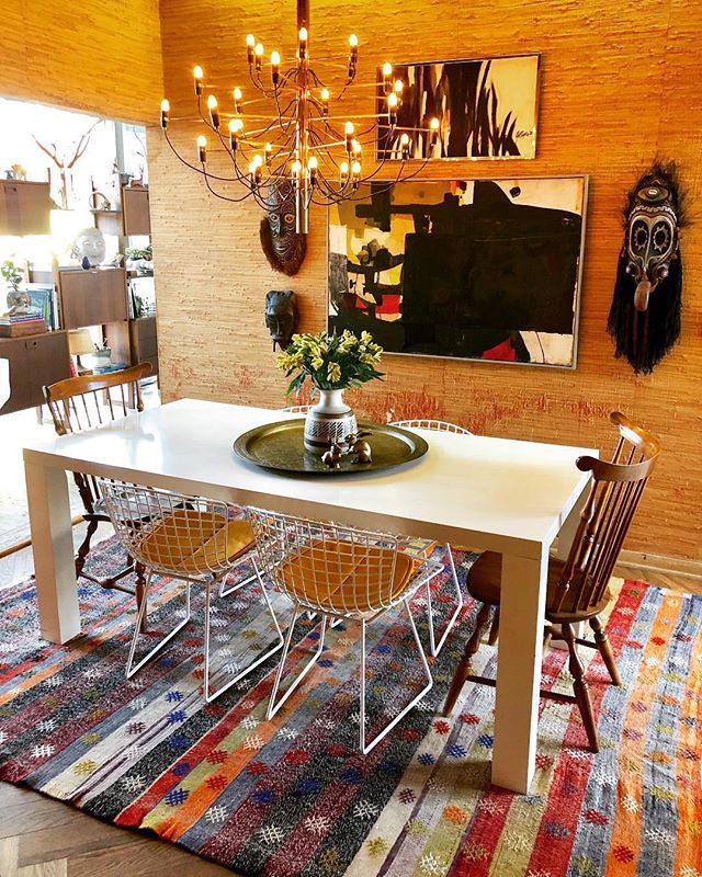 Live a colorful life!
Design @kellysue_decor_delight
#notyourgrandmaswallpaper #grasscloth #grassclothwallpaper #lovewallpaper #wallpaperlove #wallpaperisthenewblack #wallpaperinspo #wallpaperdesign #wallpapershabby #wallpaperdecor #interiordesign #design #interior123 #interior_design #interiorsinspo #interiorstyling #designinspo #designinspiration #smmakelifebeautiful #interior4all #bhghome #pacificdesignswallpaper #pacificdesignsgrasscloth #mybohotribe #bohismyjam #showmeyourboho #mcmstyle #midcenturyfurniture #bohodecor #mybohostyle