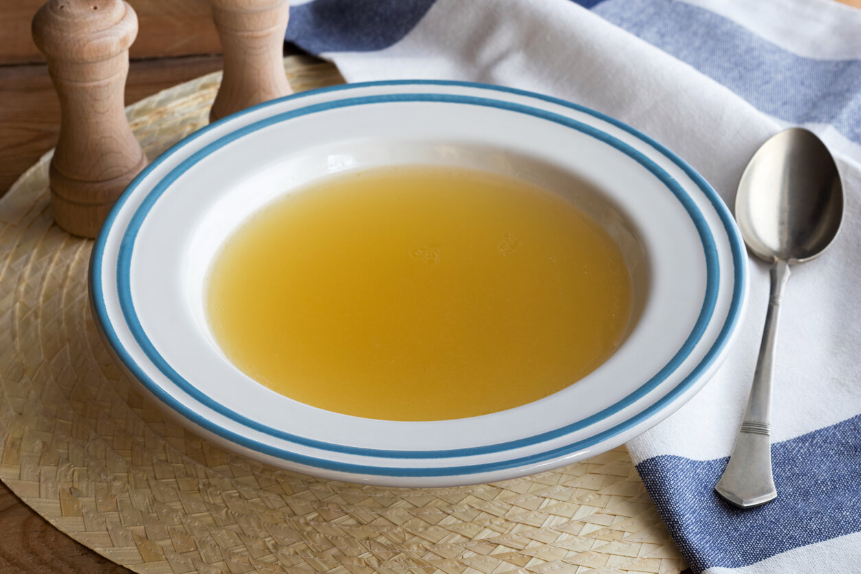 bone-broth-superfood-thyroid.jpg