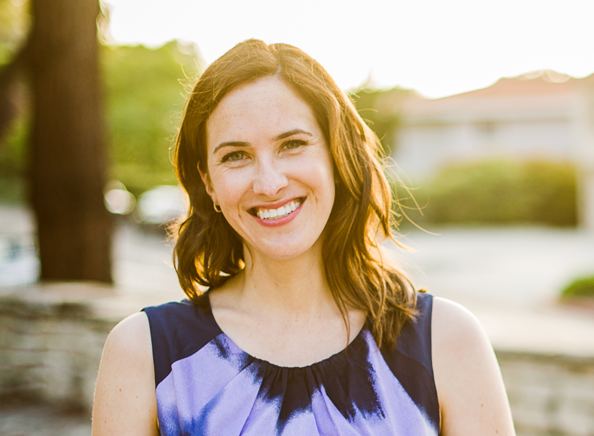 LindseyJames-0054-1929470214-O_cropped.png