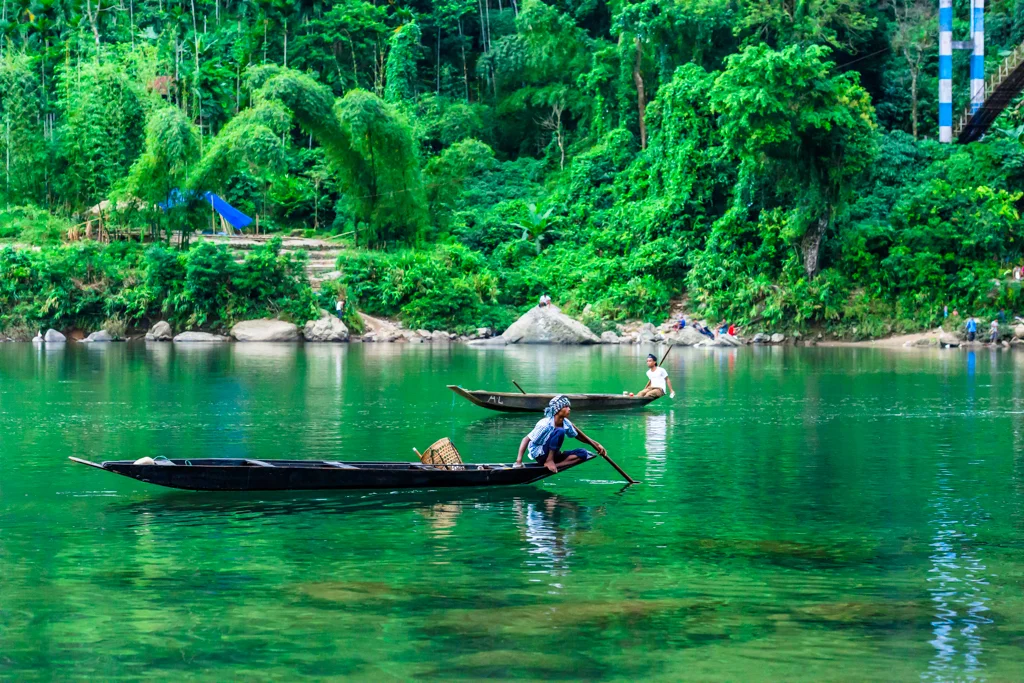 Shnongpdeng,Umngot River, Meghalaya’s Unexplored Paradise