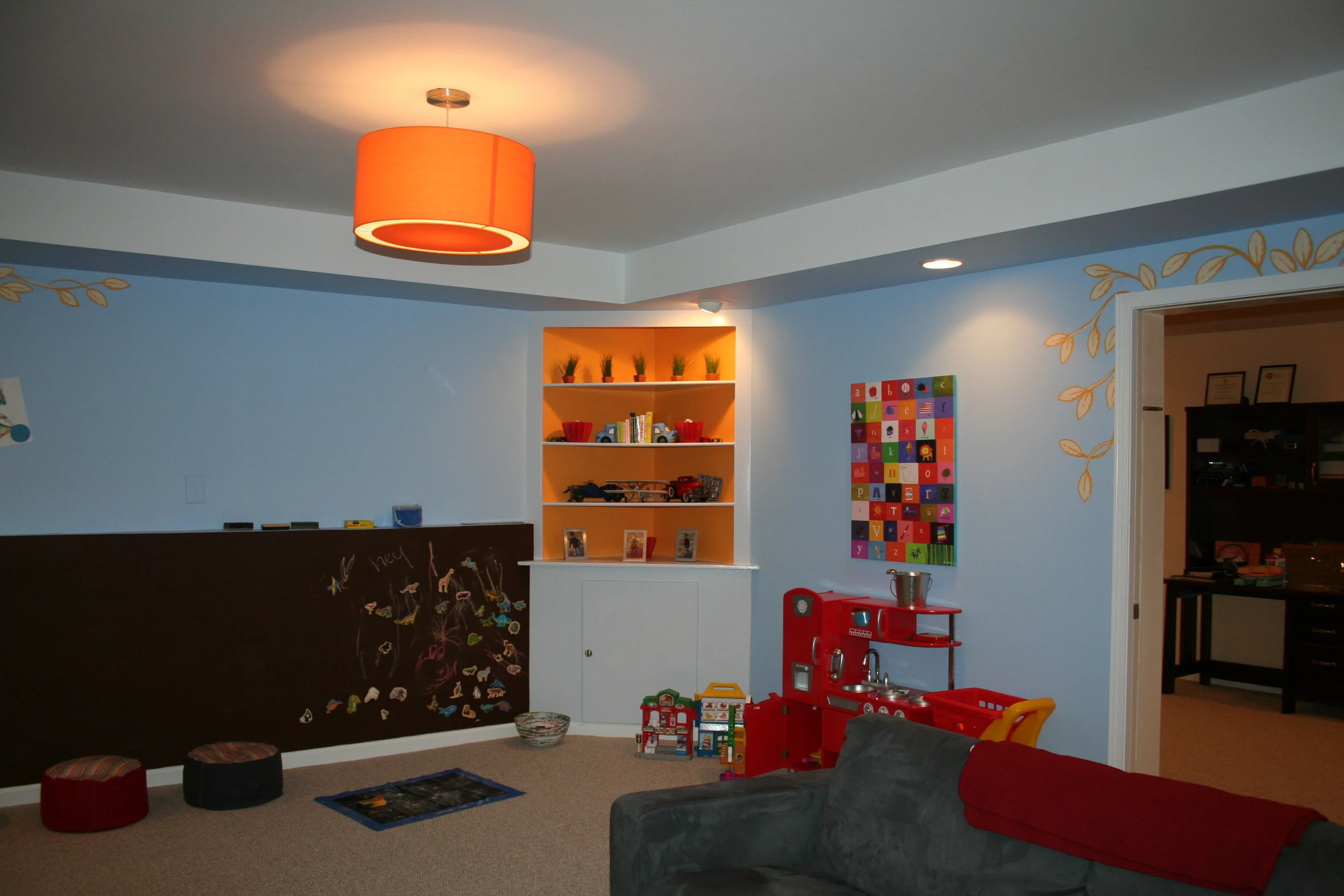 play basement 2.JPG