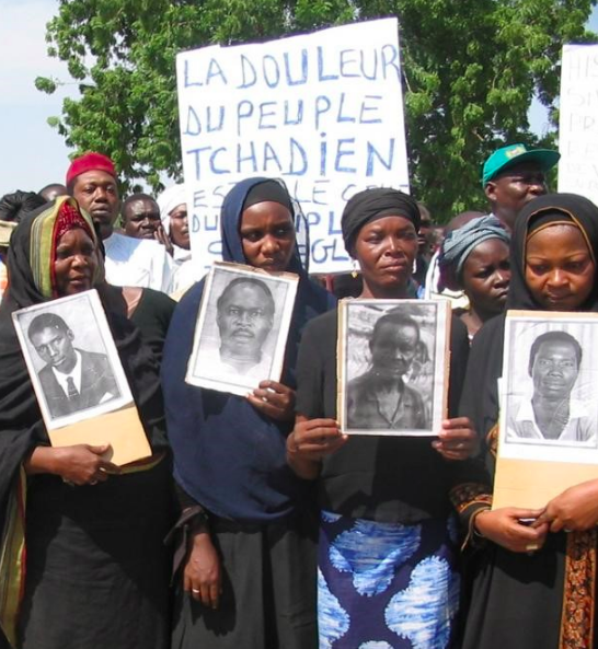 Widows demonstrate in 2005 in N’Djamena, the capital of Chad, in favor of ex-dictator Hissène Habré extradition to Belgium. © 2005 ATPDH (Image Courtesy of Human Rights Watch)