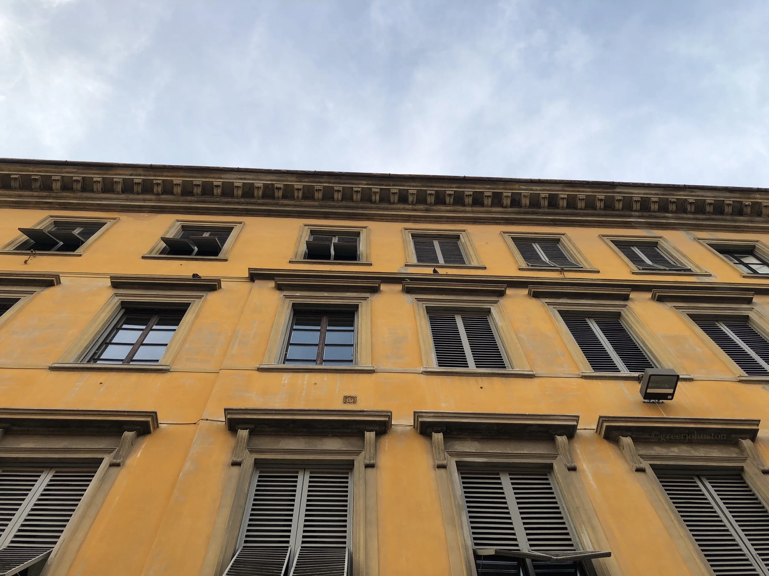 I love the warm Tuscan color scheme