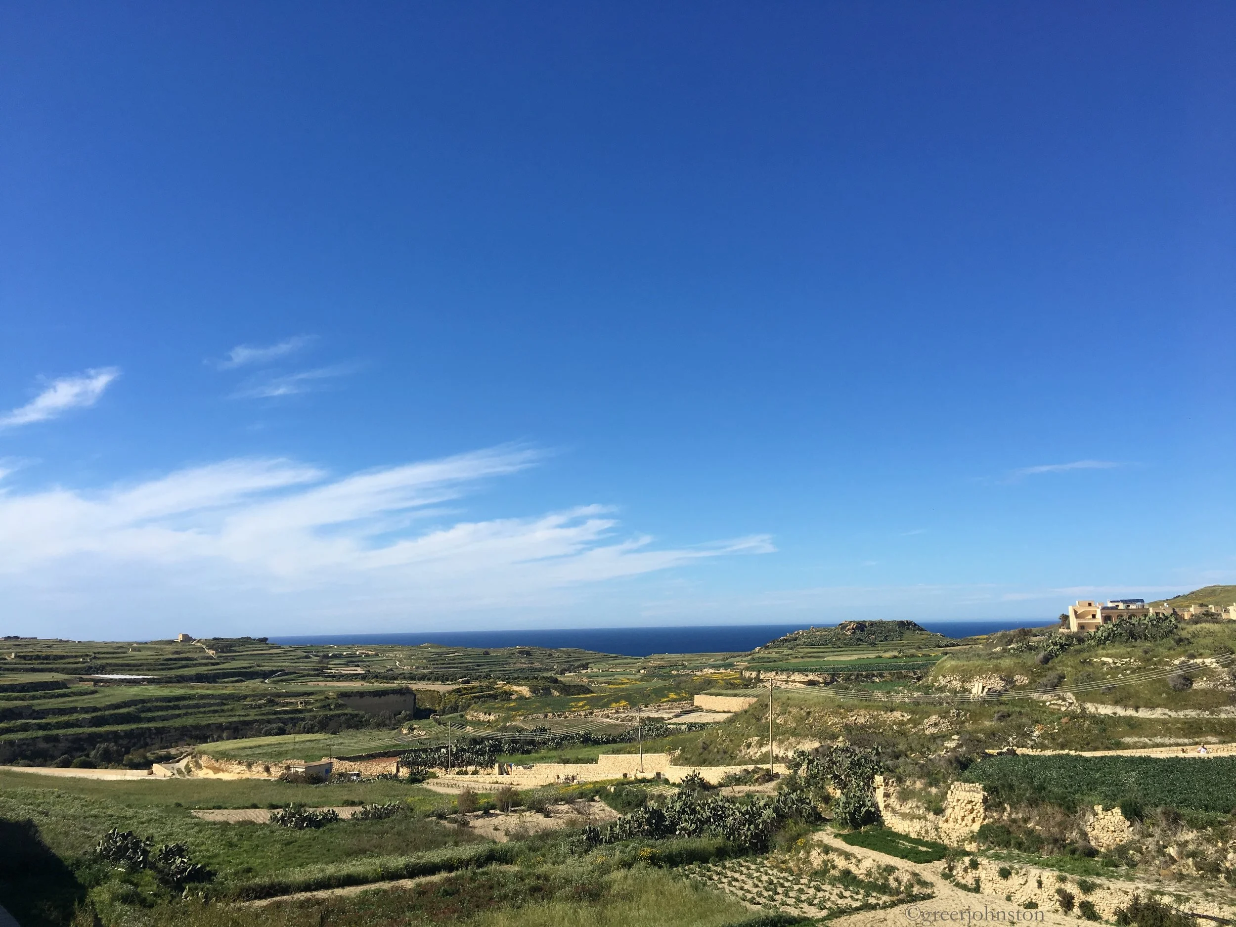 Travel essentials, low-waste lifestyle