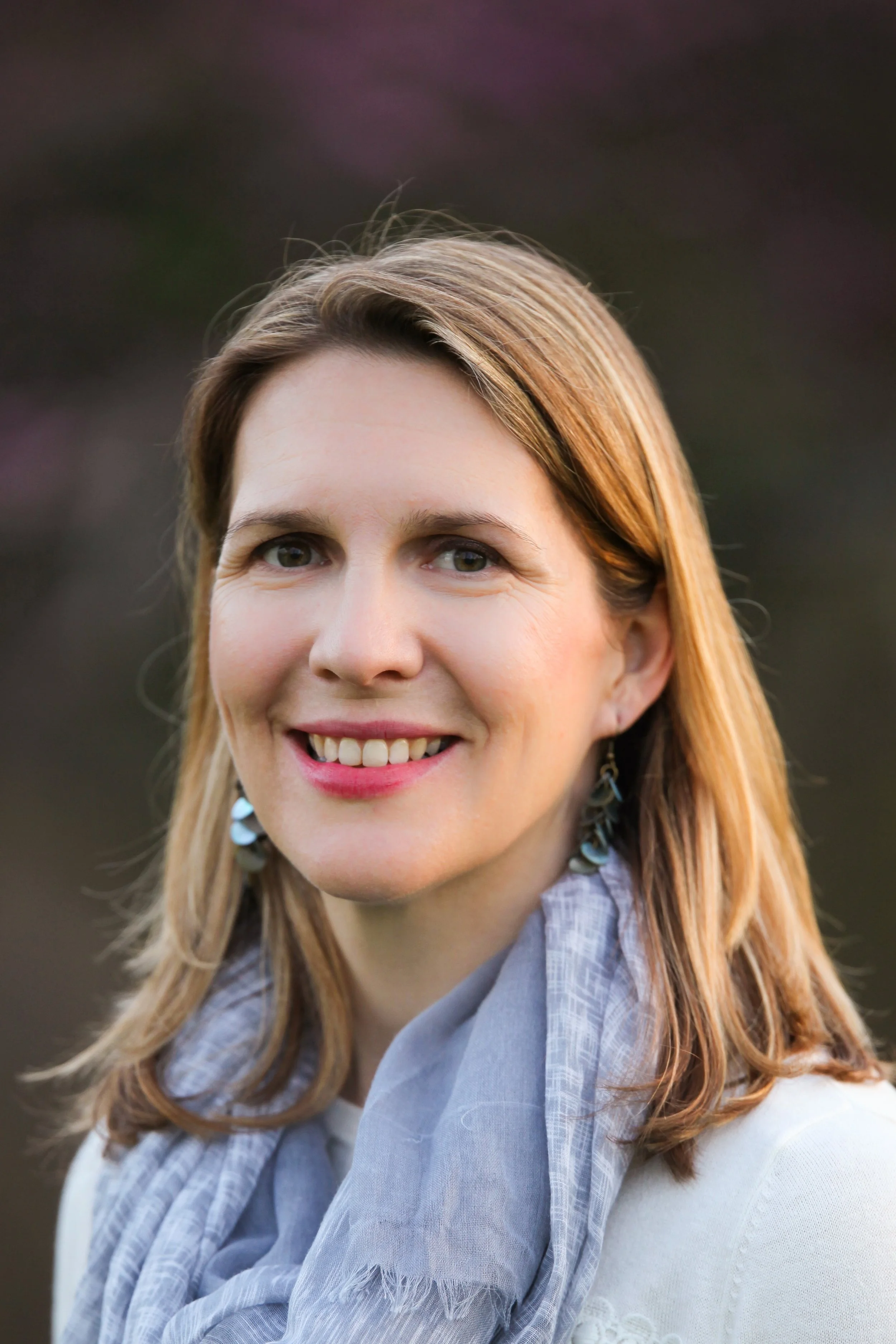 Headshot (2).jpg