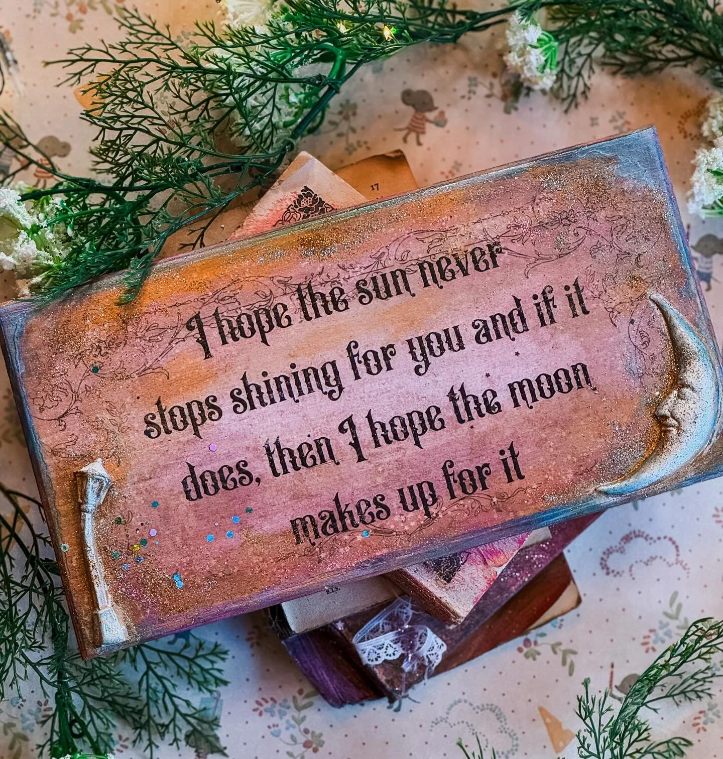 Ready for the weekend ✨ Mother Mowse has out done herself with the new embellished signs 🌙