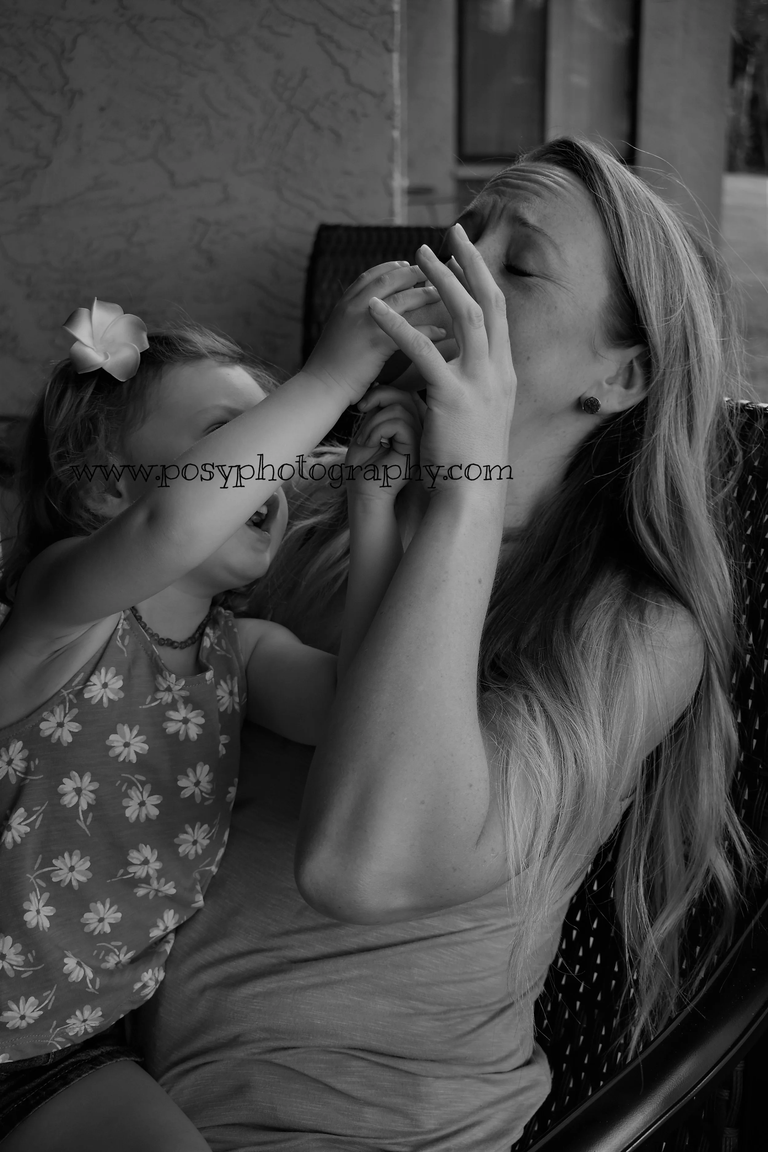 Family photo fun session - portrait