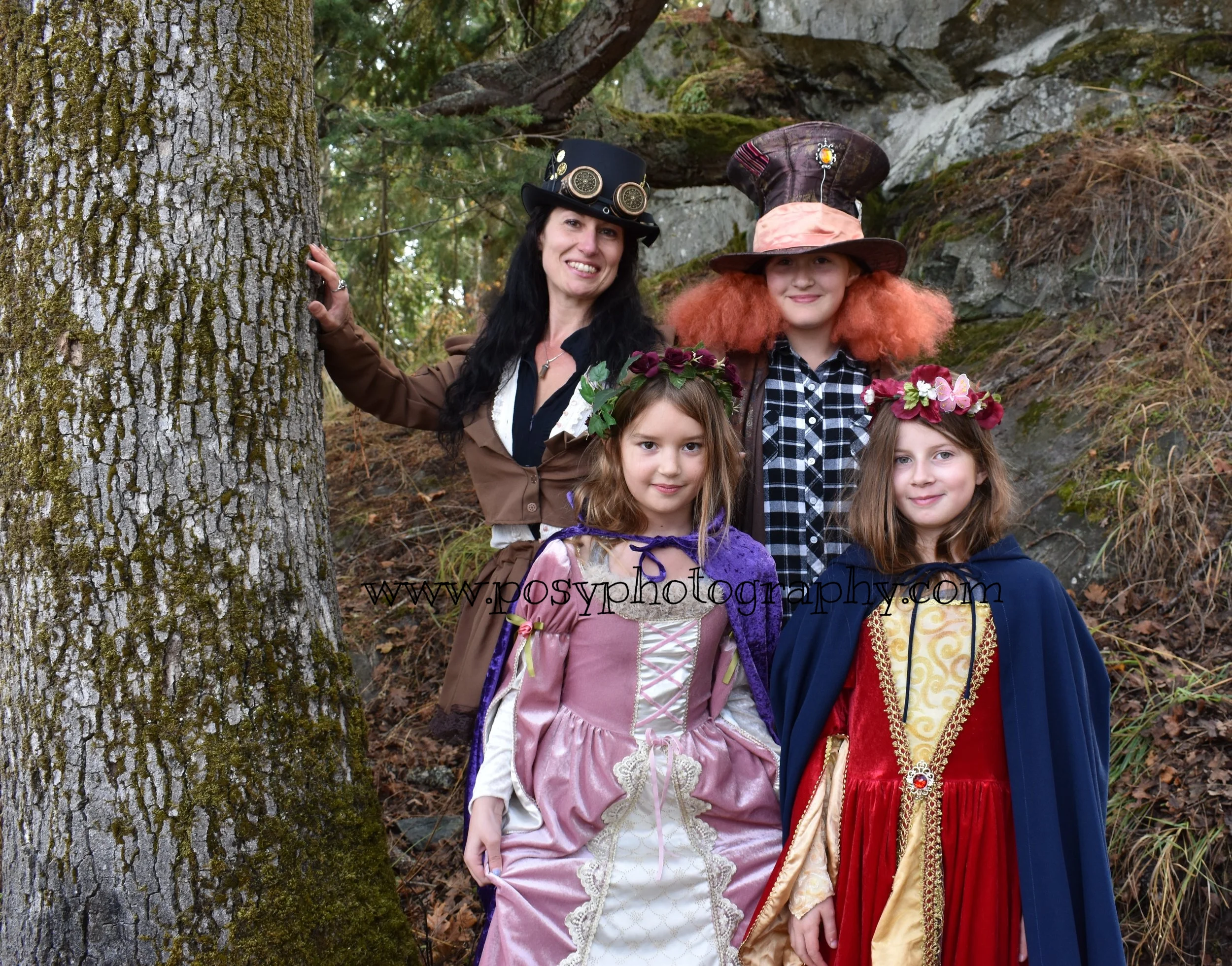 Family fun - Costume Experience & Private Portrait