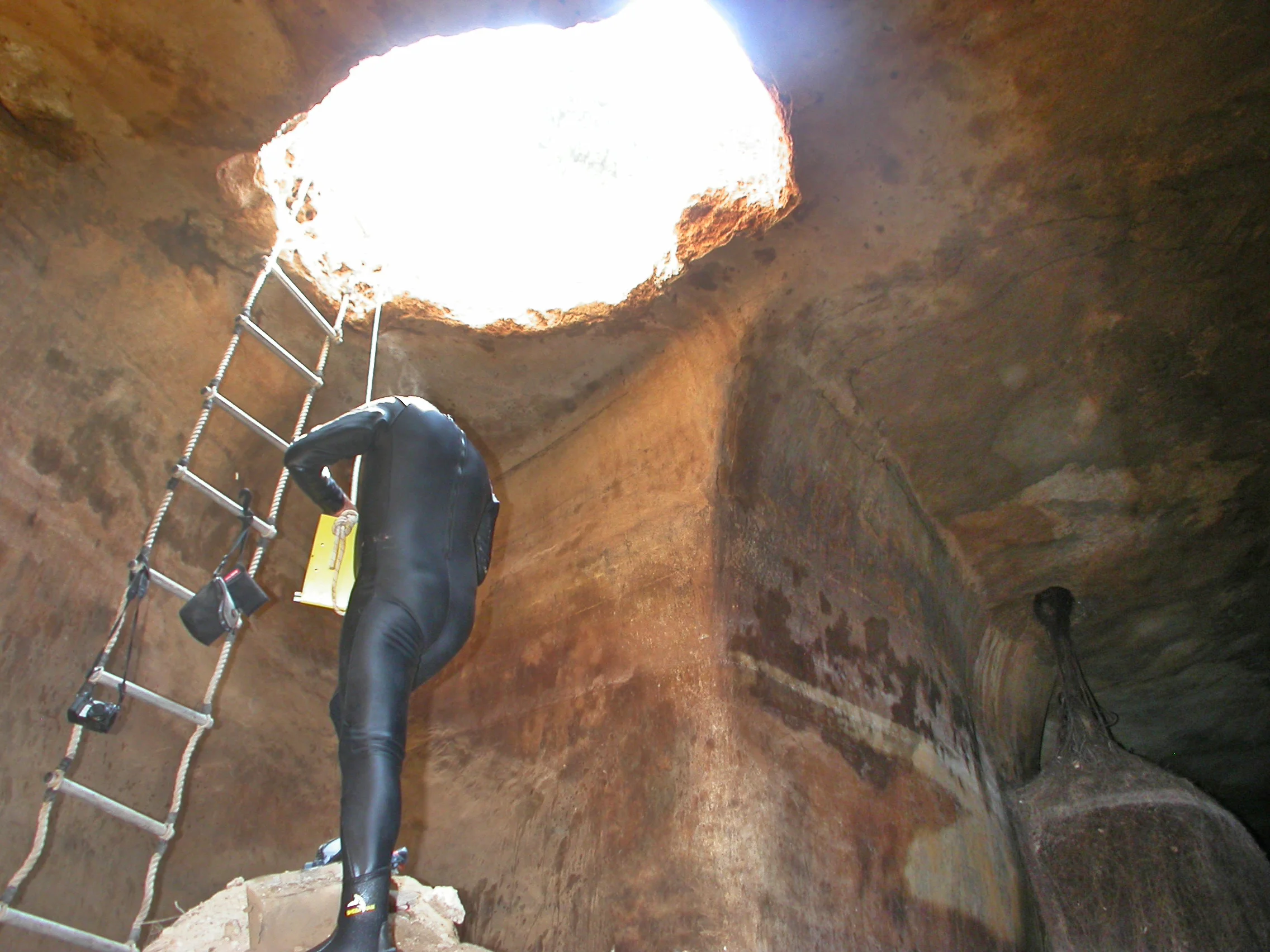 The 2005 cistern exploration