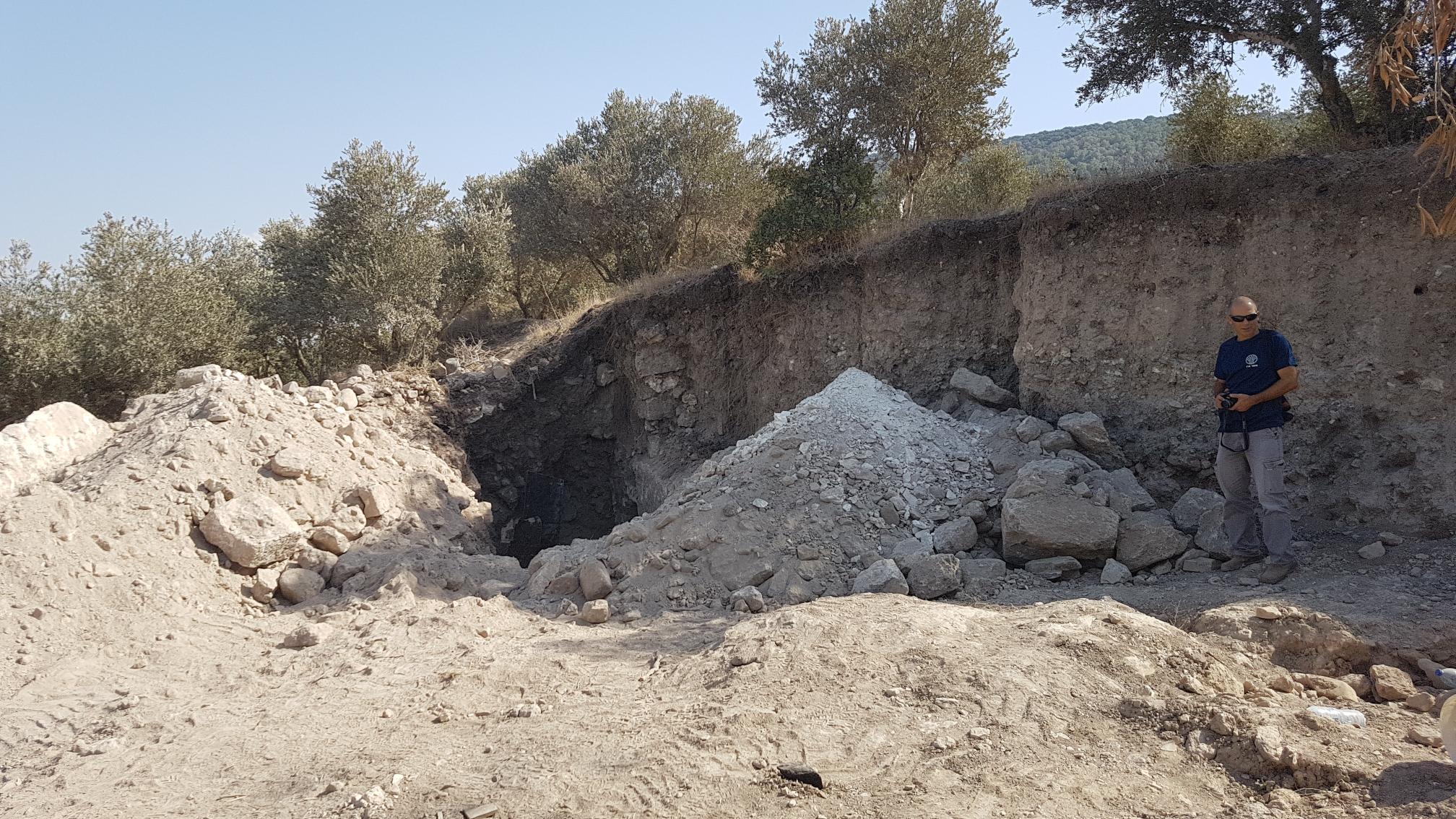 Destruction caused by looters using a JCB in Khirbet Dvora.