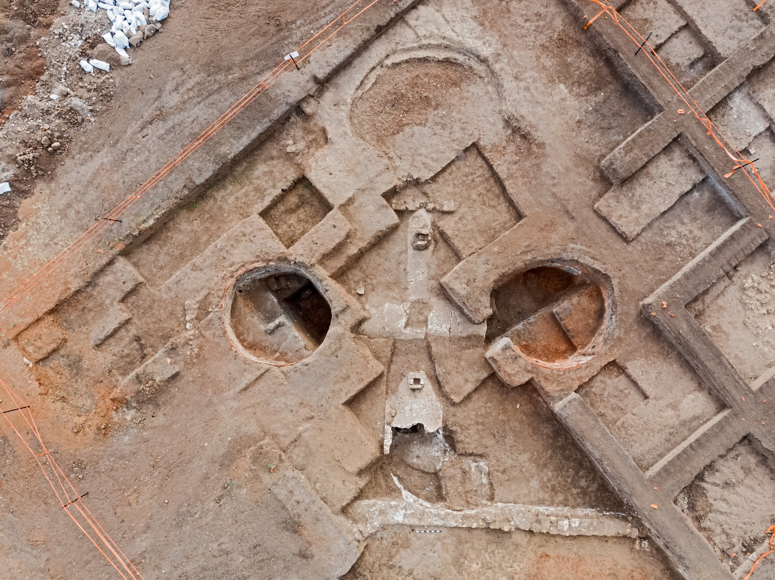 The Byzantine kilns producing wine jars