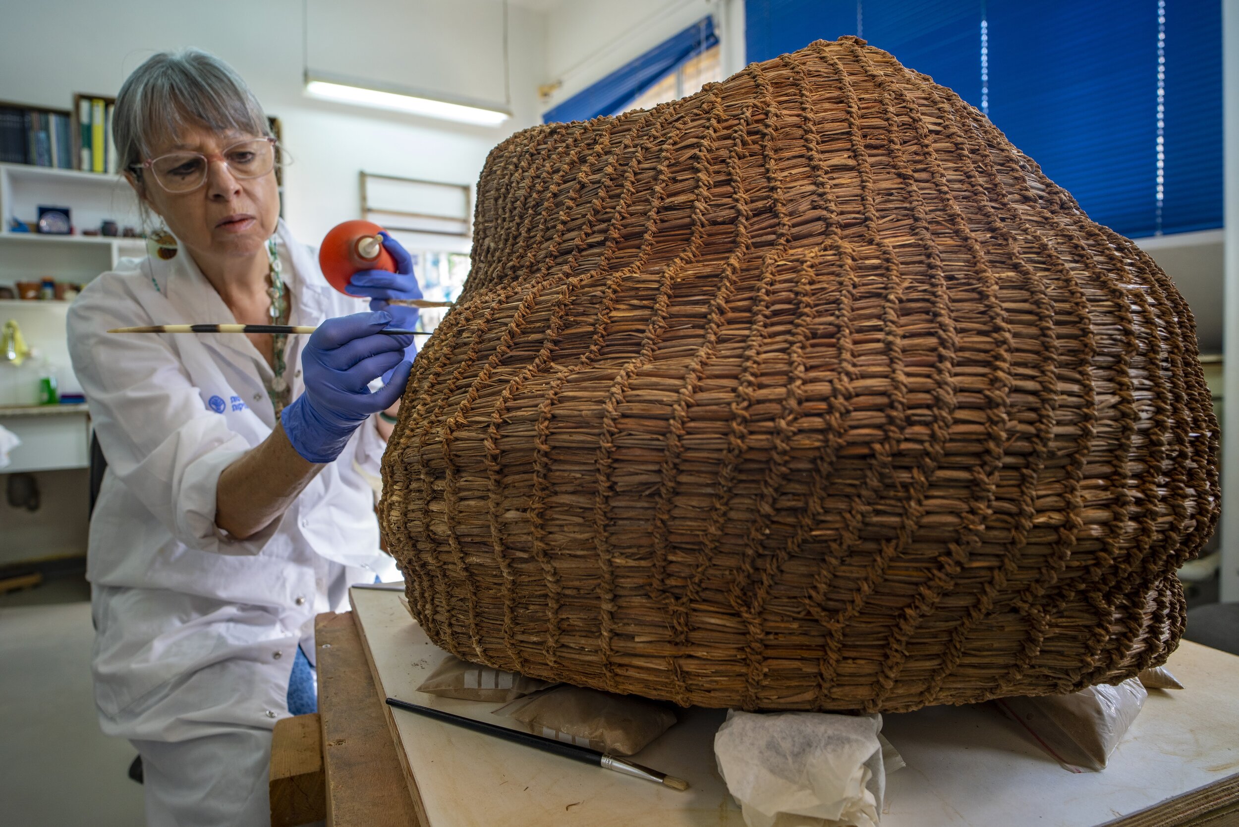 34.Consevation of the Basket. Photo-Yaniv Berman Israel Antiquities Authority.jpg