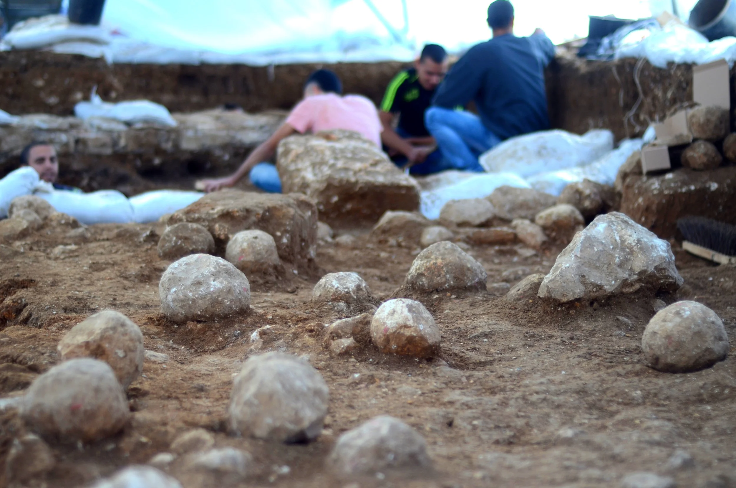 Archaeological evidence for the location of the Roman ballista firing machines 