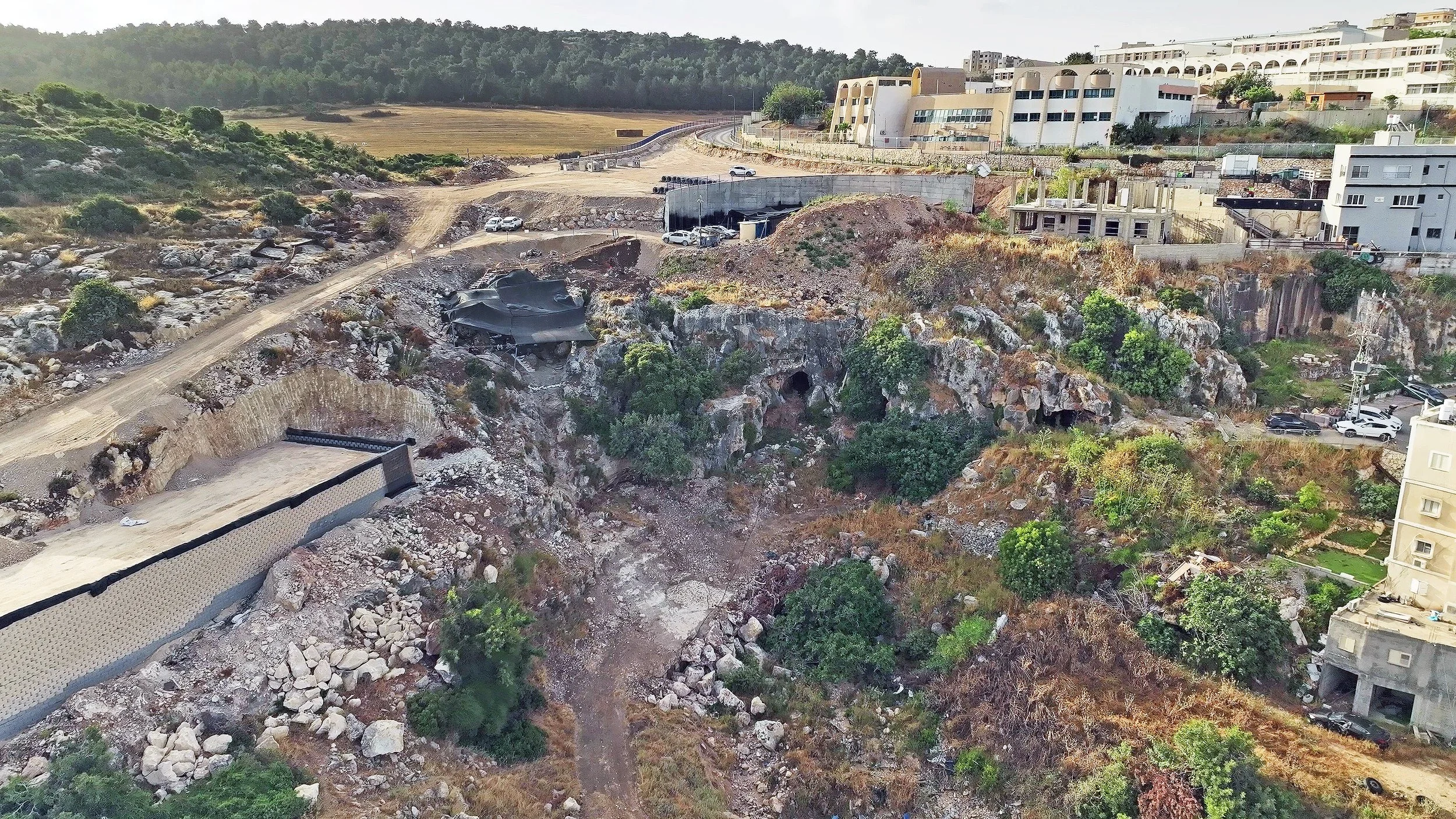 Rare Prehistoric Cave Dating Back Some 300,000 Years Uncovered near Fureidis, South of Haifa