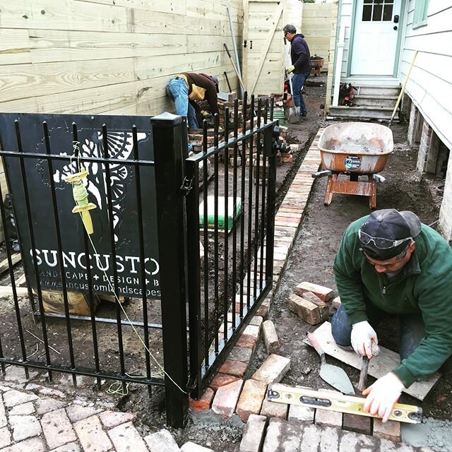 Very cool side yard improvements happening. Traditional in front, funky in back. More to come! #uptown #nola #gardendistrict #oldbrick #suncustomlandscapes