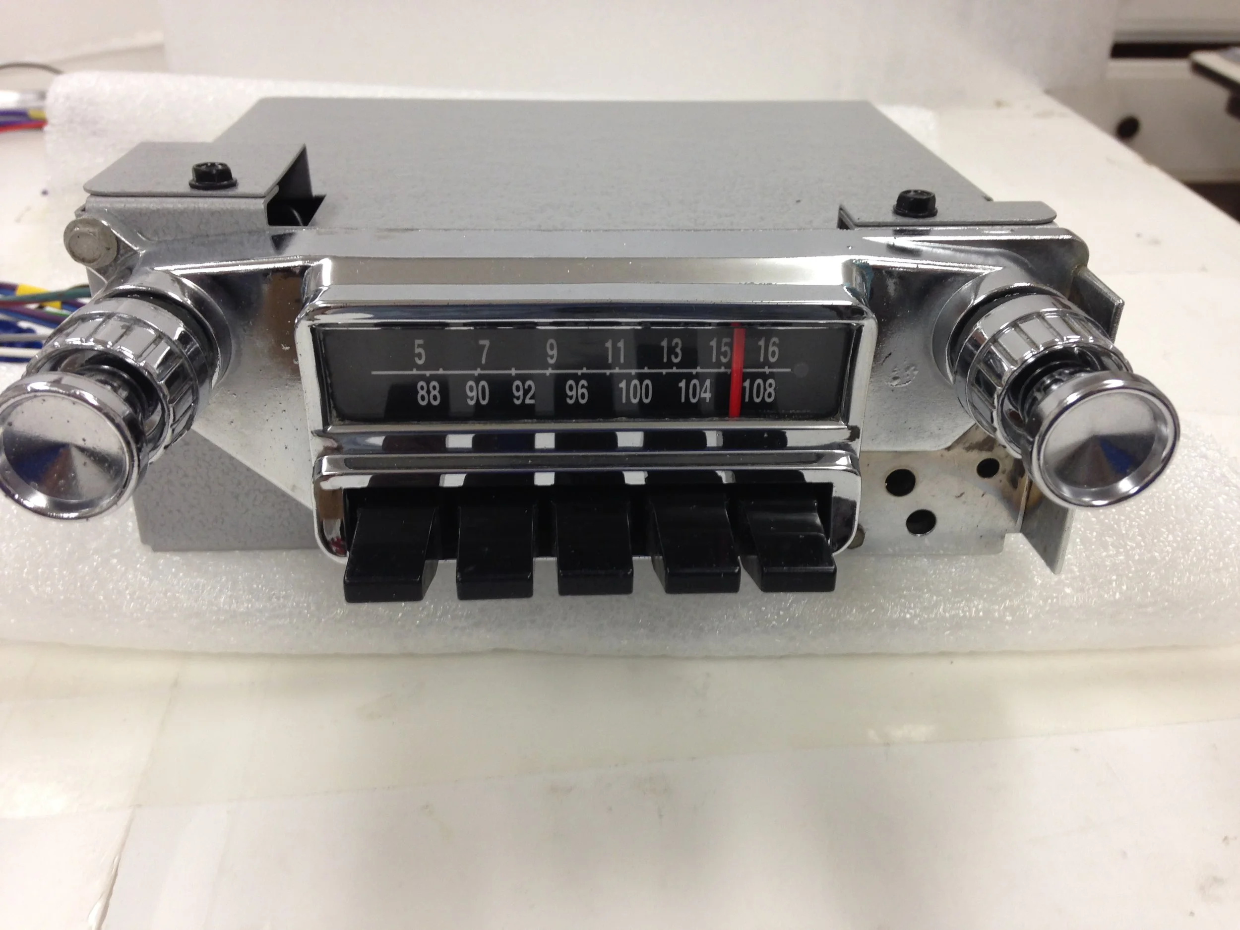 PHOTOS — Muscle Car Radio Conversions