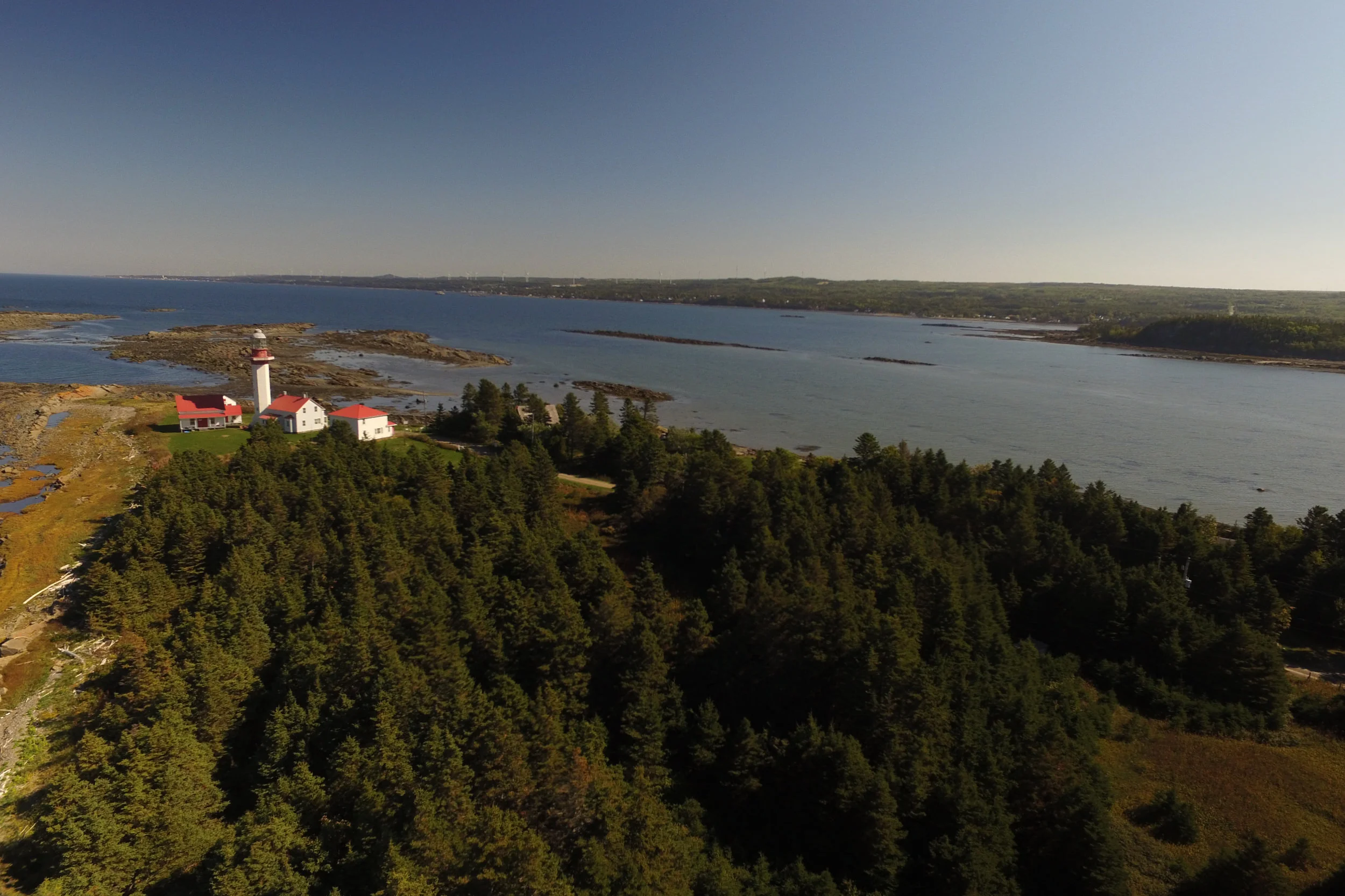 Lighthouse at Metis sur Mer from the west