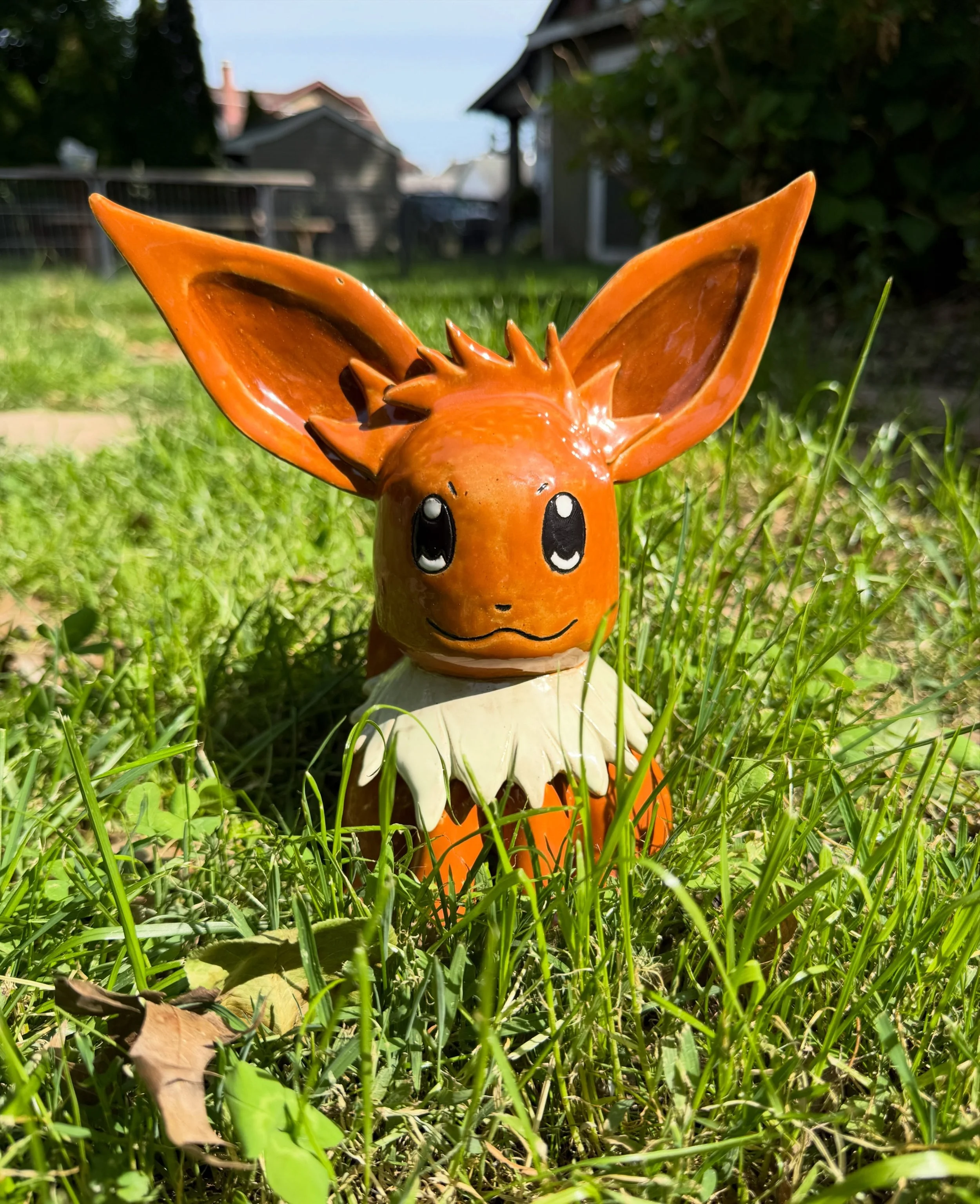 Who's that Pokemon!?

I have been busy sculpting Pokemon like crazy, so look forward to more!

#handmadeceramics #pok&egrave;mon #eevee