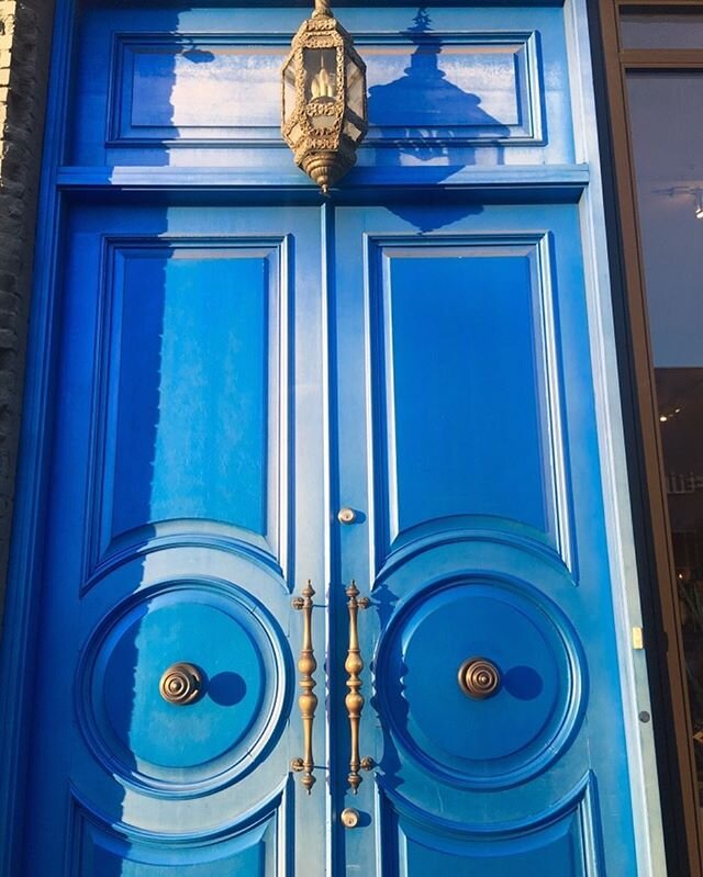 When the universe gives us a new beginning, it starts with an ending... I&rsquo;m thankful for the closed doors... they often guide us to the right one. 
الأزرق هو قلبي الكامل من الحب💙
.
.
.
#beautiful #blue #art #architecture #door #westcoast #west