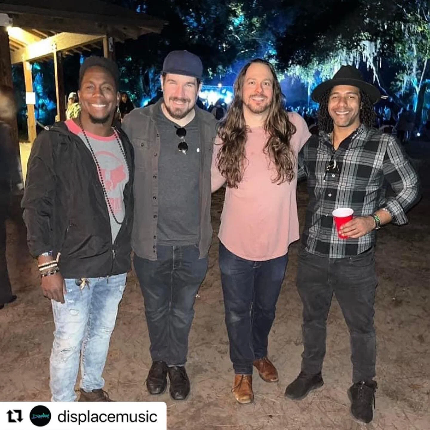 Been very excited about the work with @displacemusic. Tomorrows a big day! Come on out! 

・・・
🗣 We&rsquo;re one day away, Ourtists! Tomorrow 12/10, we&rsquo;re celebrating with @badcameomusic our album release! Our lovely faces will see your lovely 