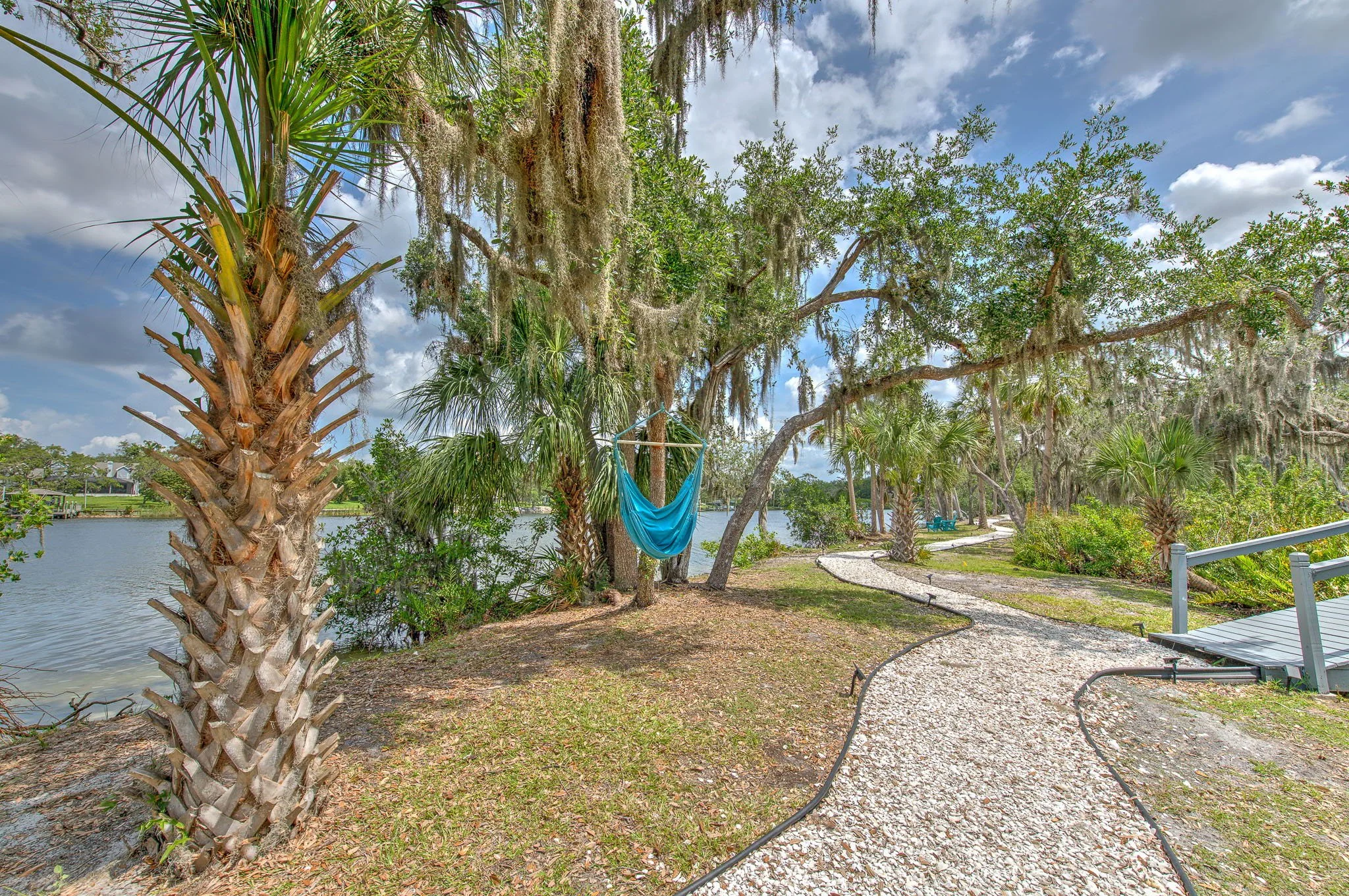 71-web-or-mls-Amenities Walkway-11.jpg