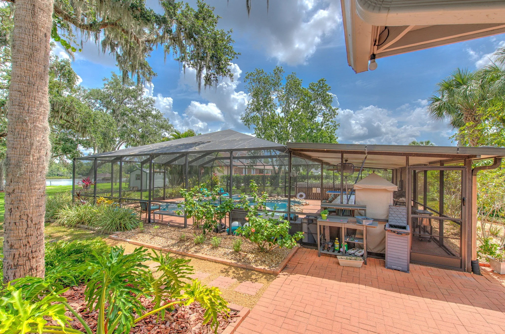 56-web-or-mls-Amenities Pool-1.jpg
