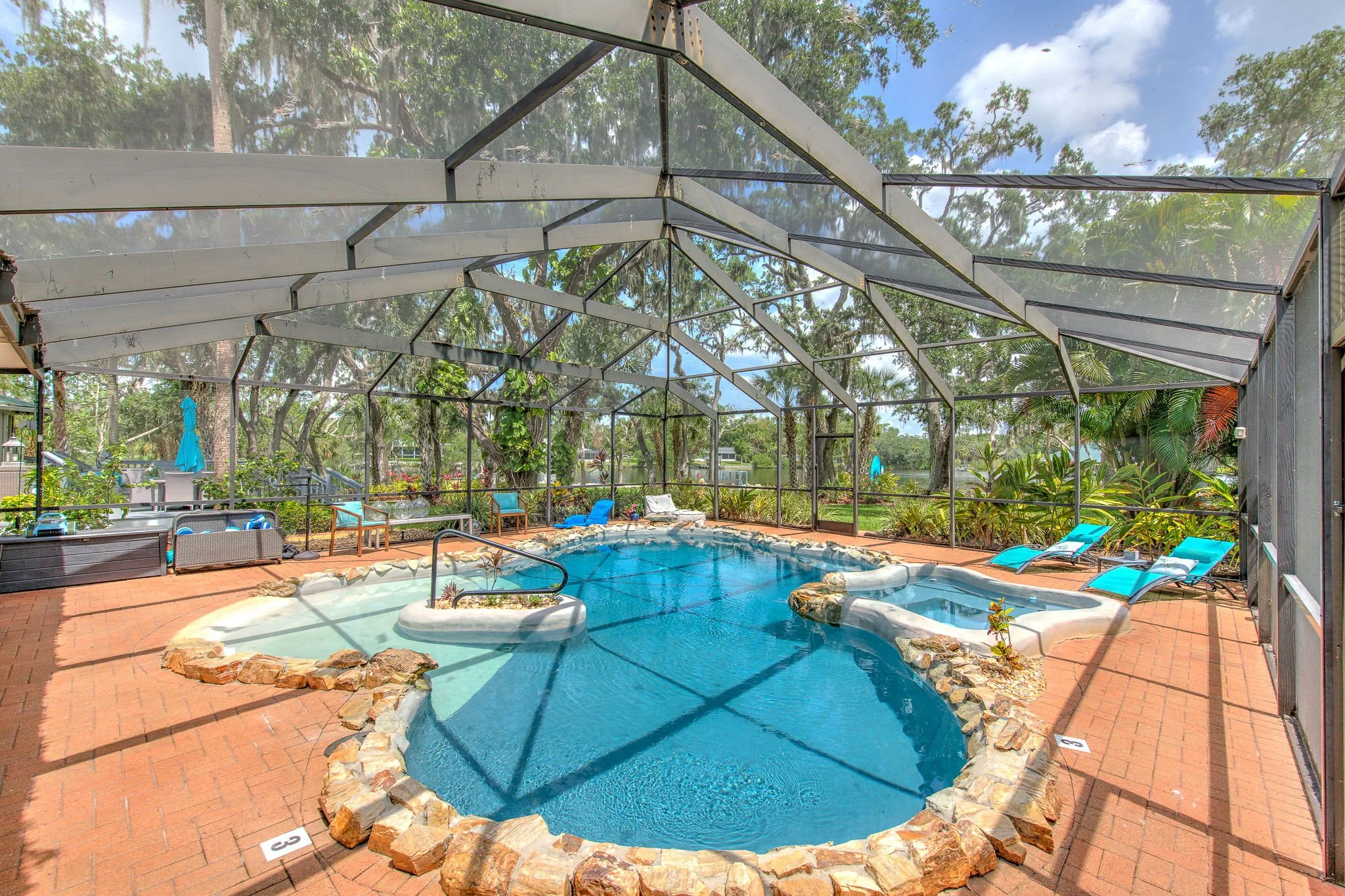 58-web-or-mls-Pool-2.jpg