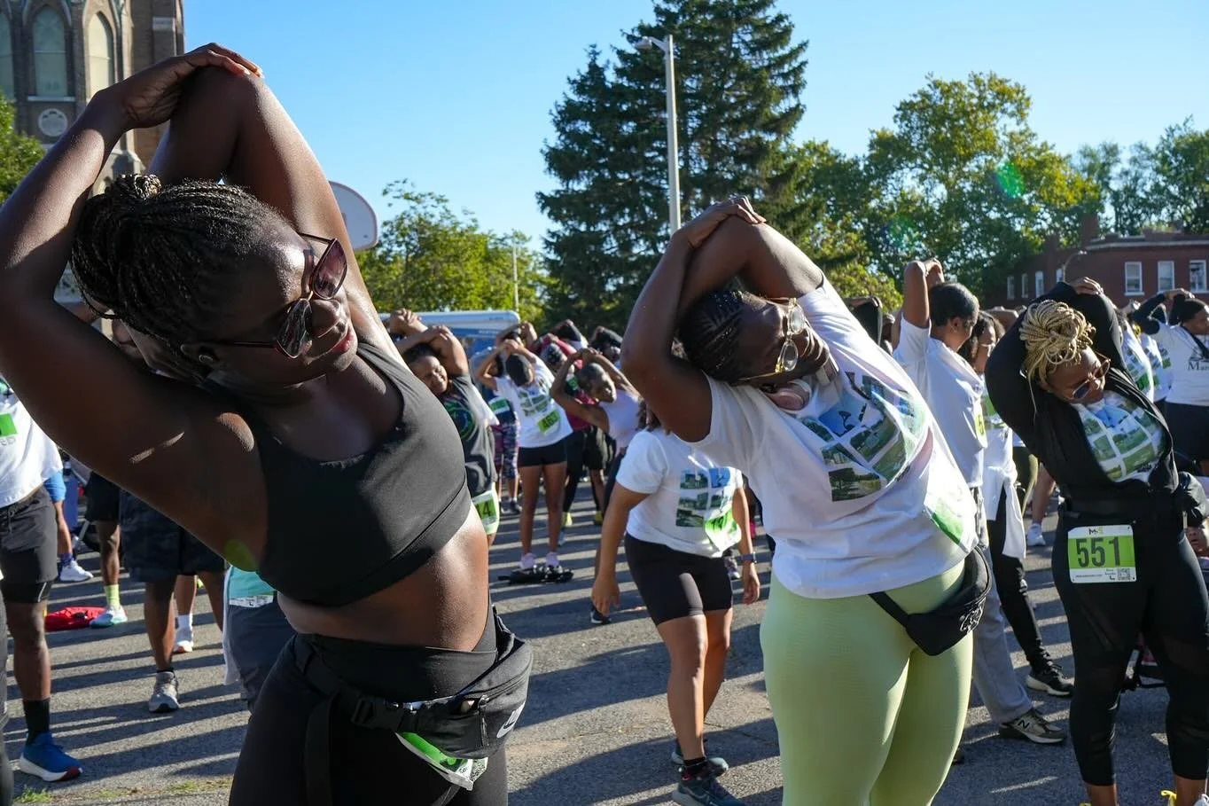 Morning Stretch!!! 🎶⚡️

Huge thanks to @zoeesl of the @thecollectivestl for leading stretches again today his year!
Got us warmed up and rest to make make History!!

📸: @idunnomarty