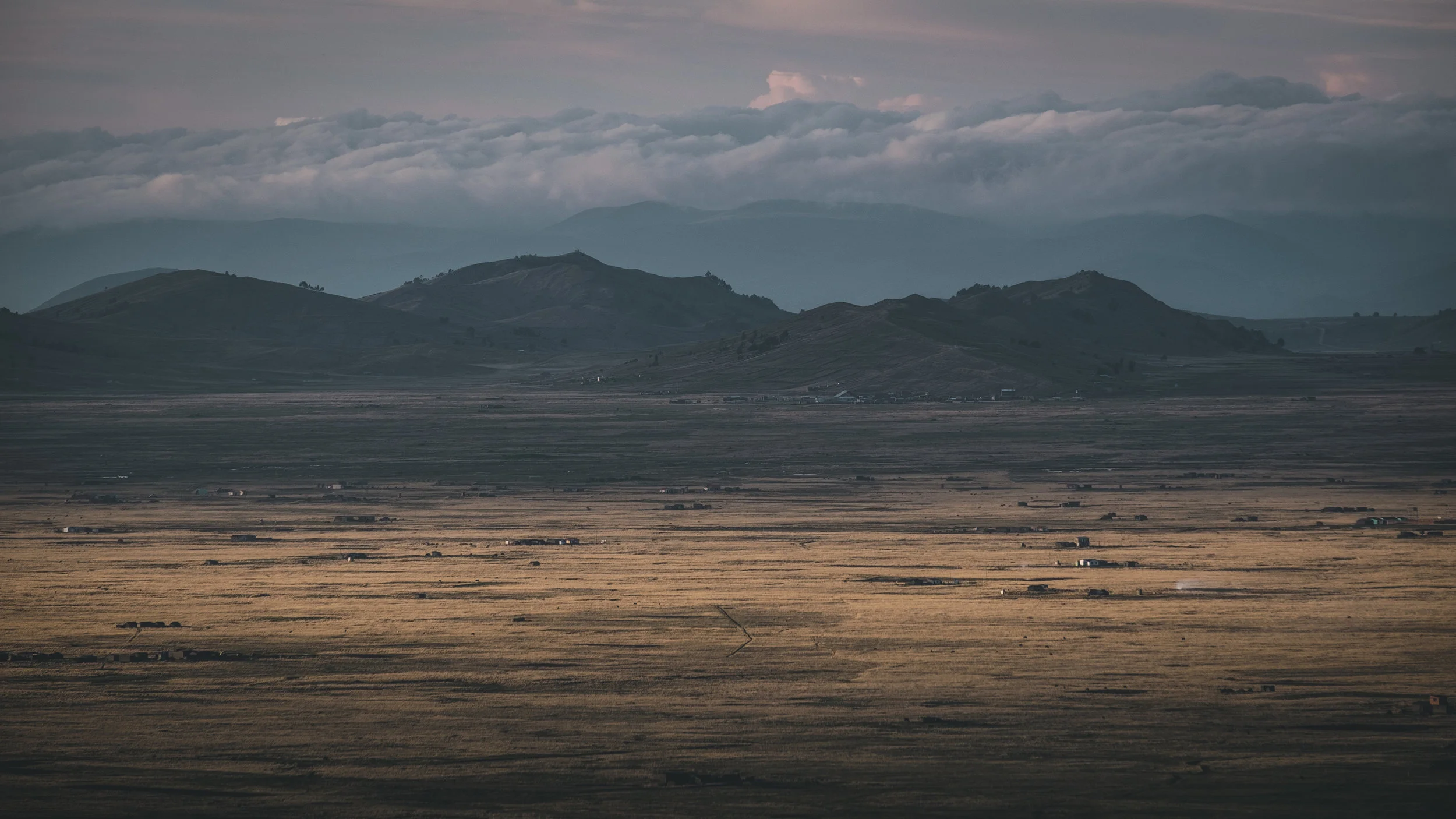 Bolivian higlands at 4.000 m | La Paz