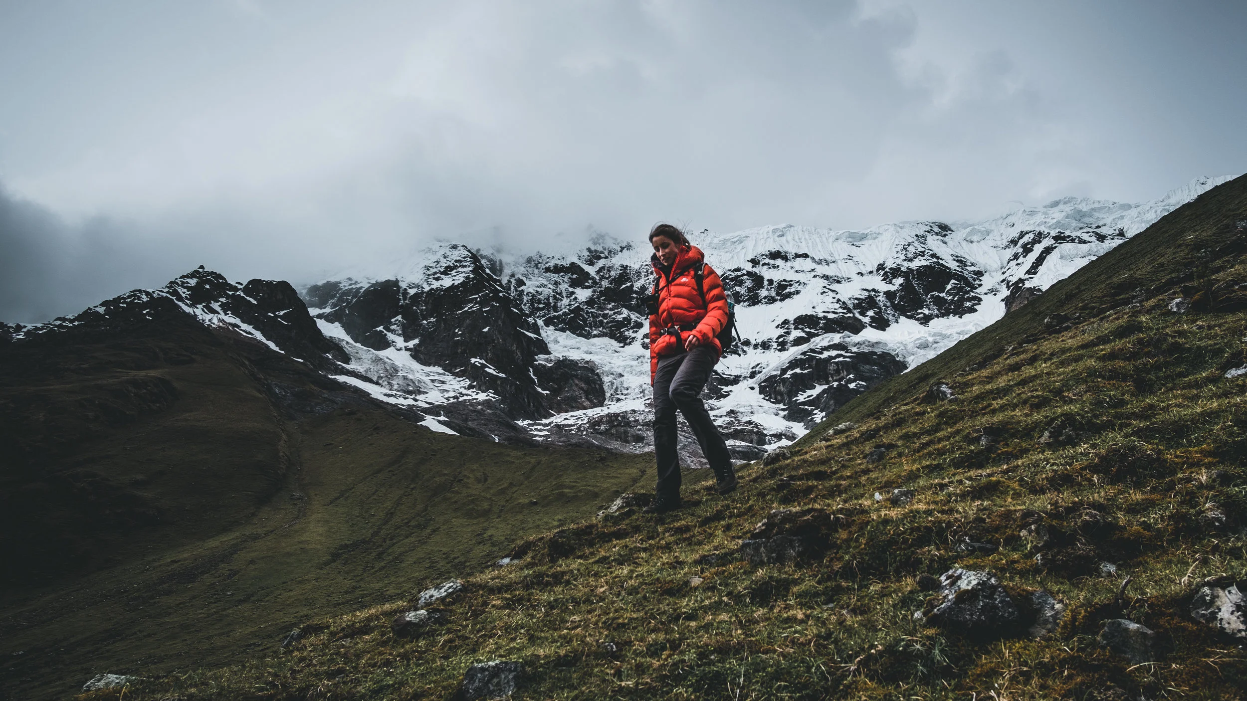 Hike in front of 6000 m peaks | Cordillera Vilcabamba